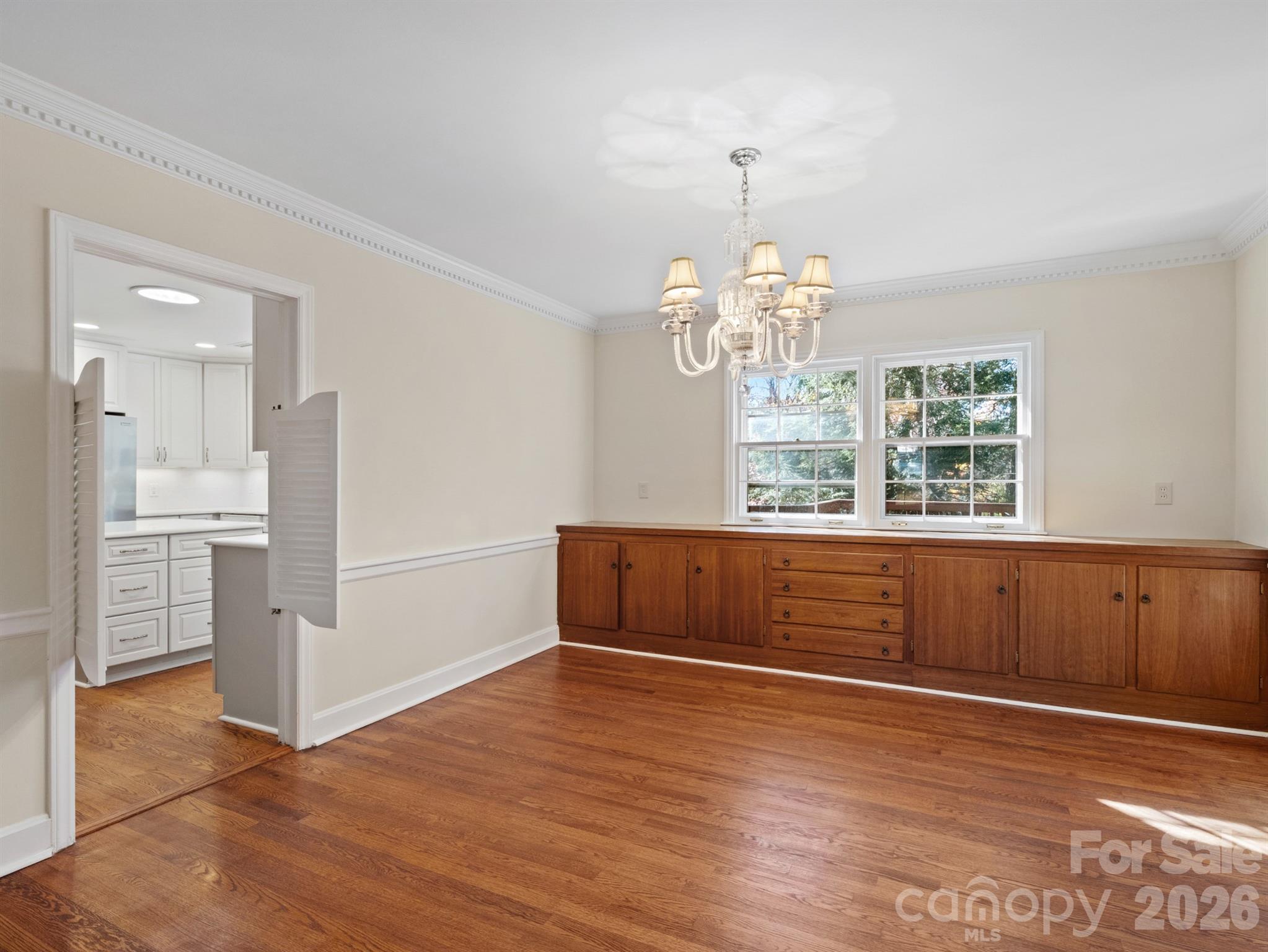 Single Family Residence at 2111 Sagamore Road, Charlotte, photo 15 of 46