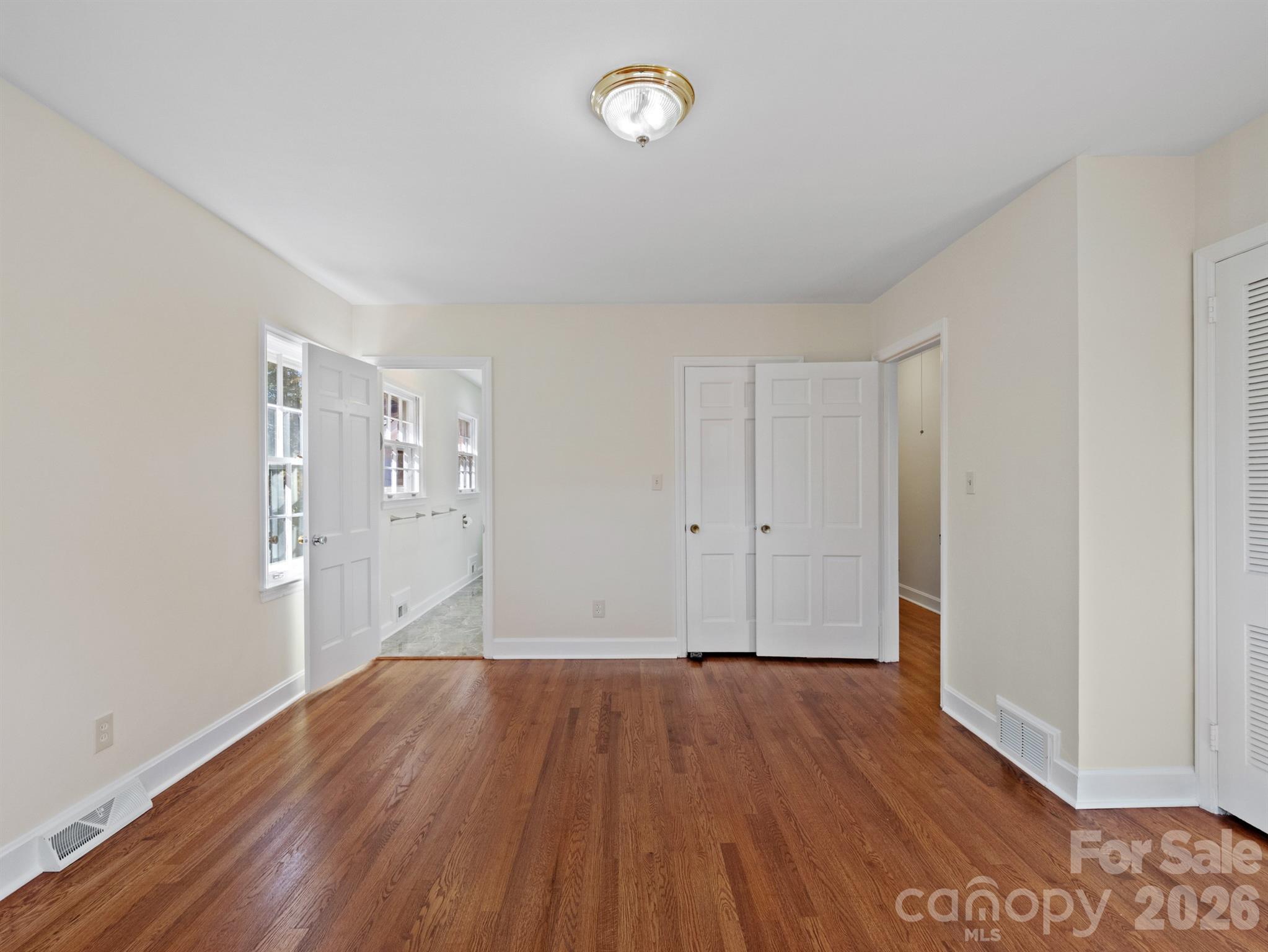 Single Family Residence at 2111 Sagamore Road, Charlotte, photo 17 of 46