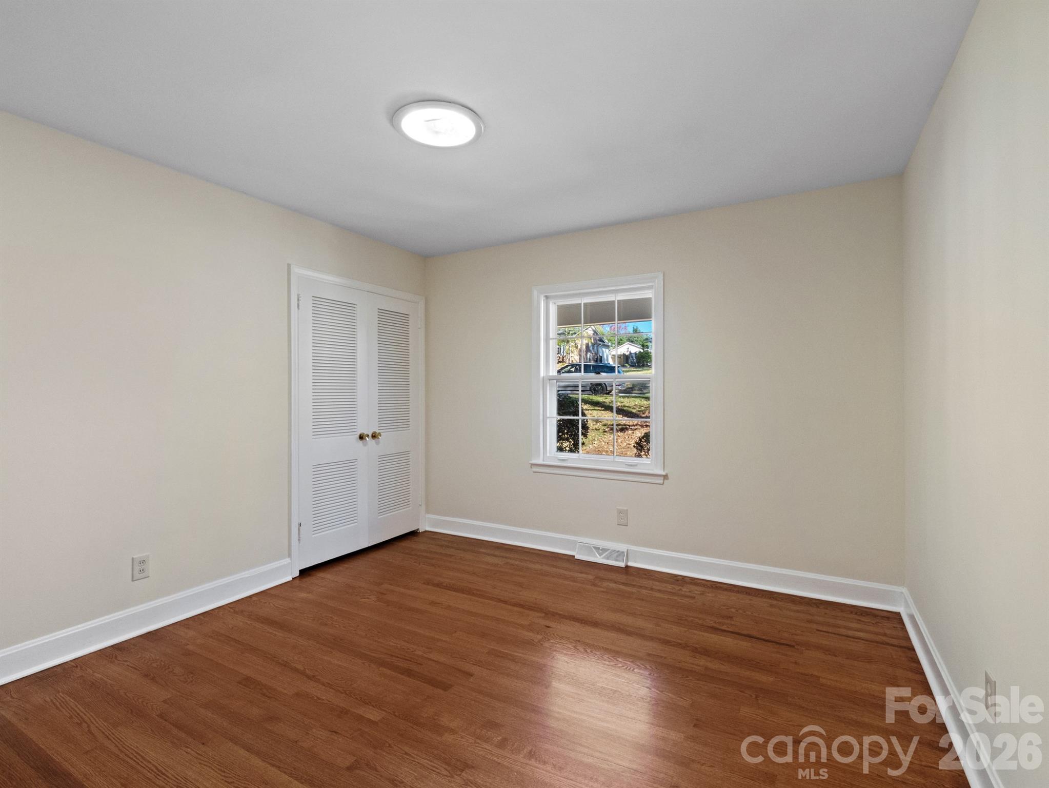 Single Family Residence at 2111 Sagamore Road, Charlotte, photo 21 of 46