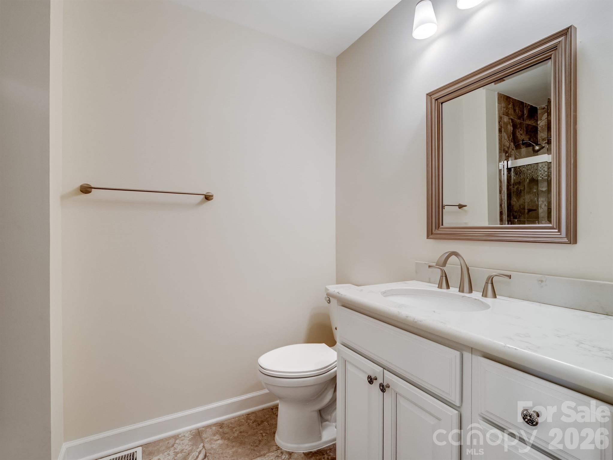 Single Family Residence at 2111 Sagamore Road, Charlotte, photo 22 of 46