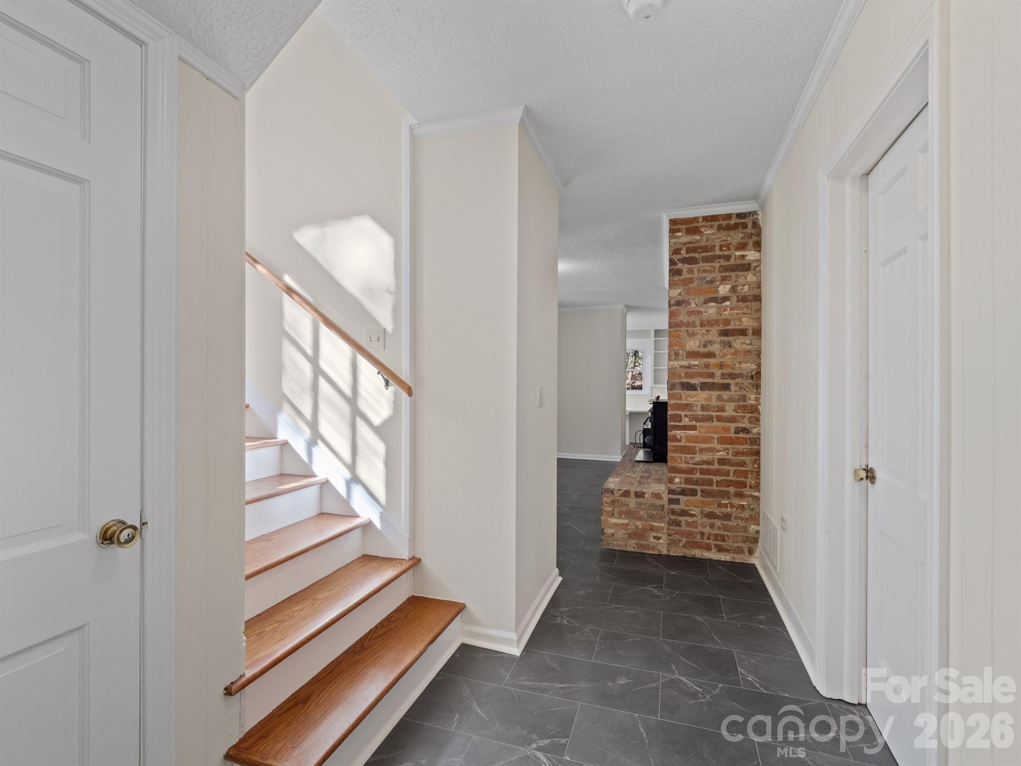 Single Family Residence at 2111 Sagamore Road, Charlotte, photo 25 of 46