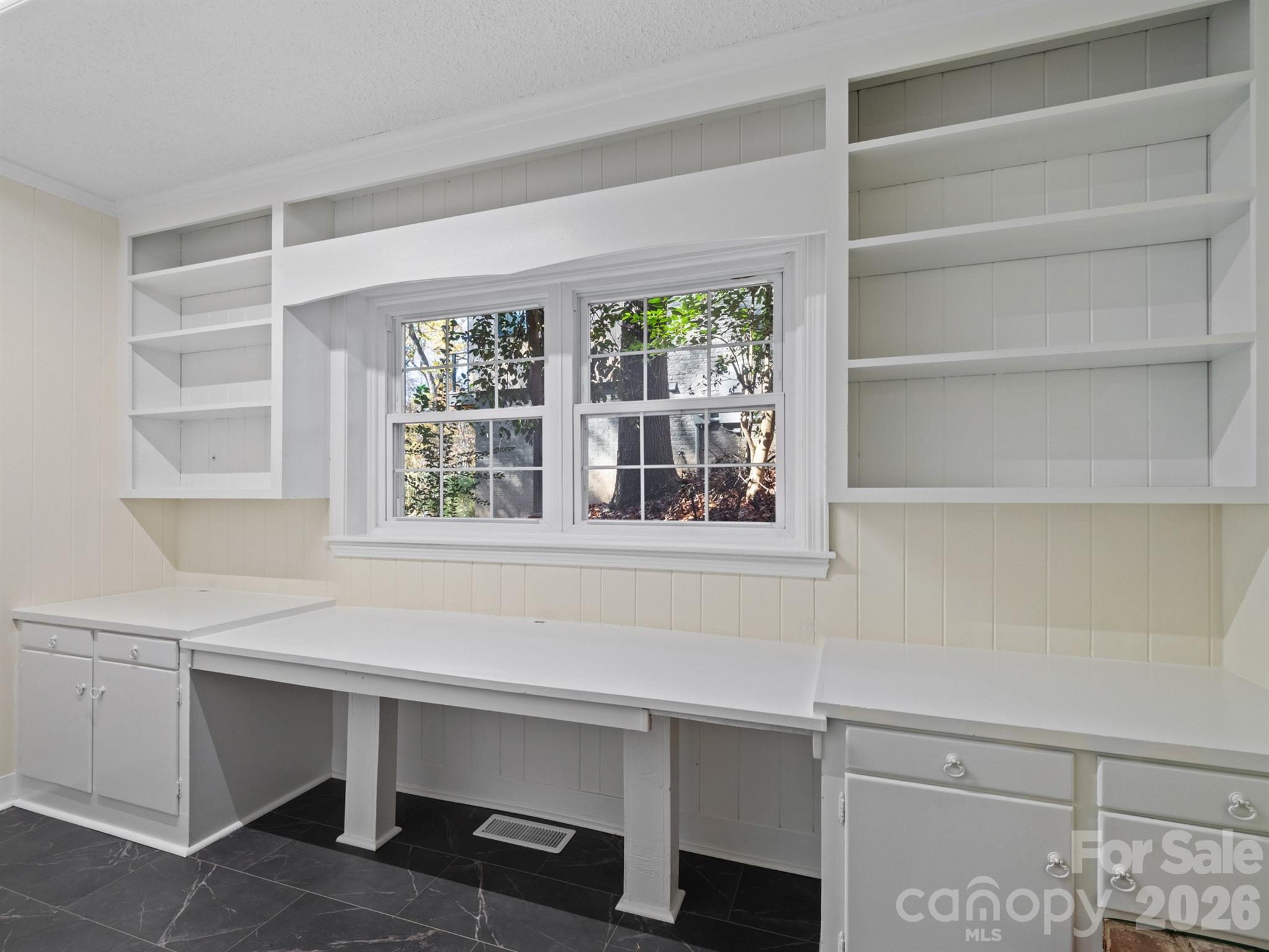 Single Family Residence at 2111 Sagamore Road, Charlotte, photo 29 of 46