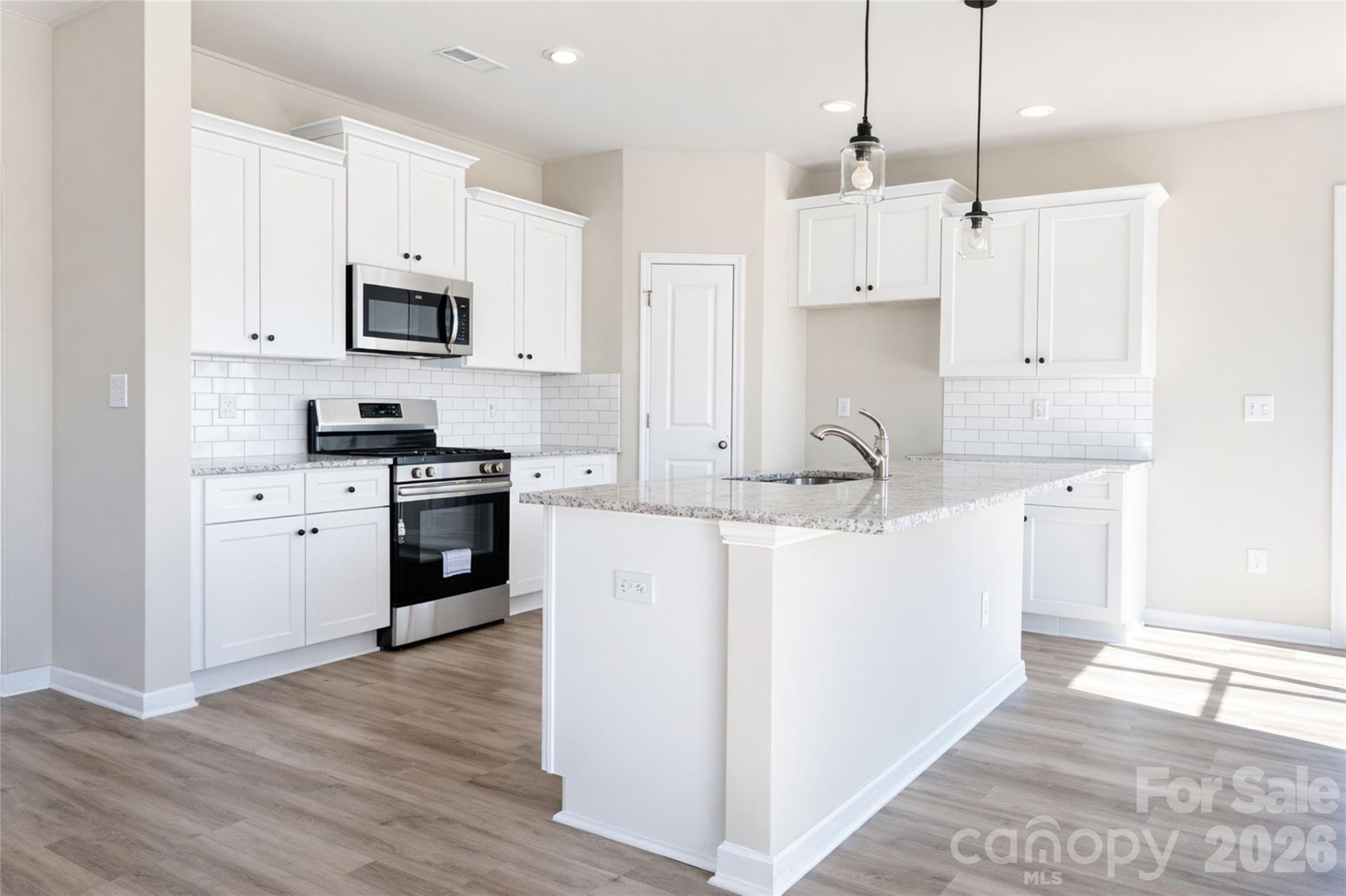 Single Family Residence at 4220 Abby Jack Drive, Charlotte, photo 6 of 28