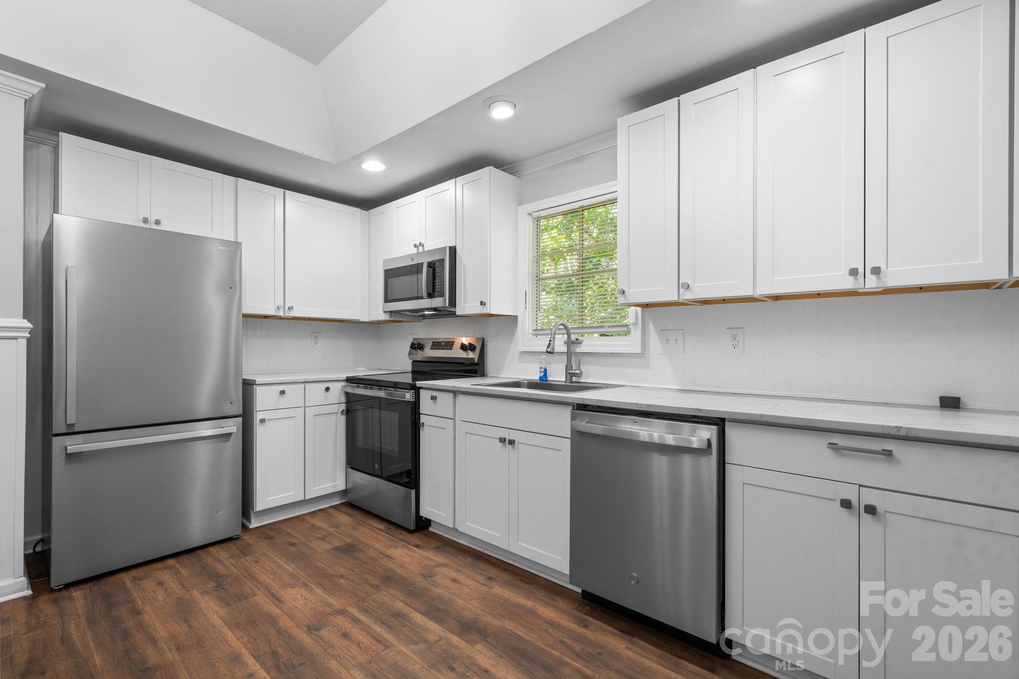 Single Family Residence at 1240 Piedmont Drive, Lenoir, photo 9 of 26