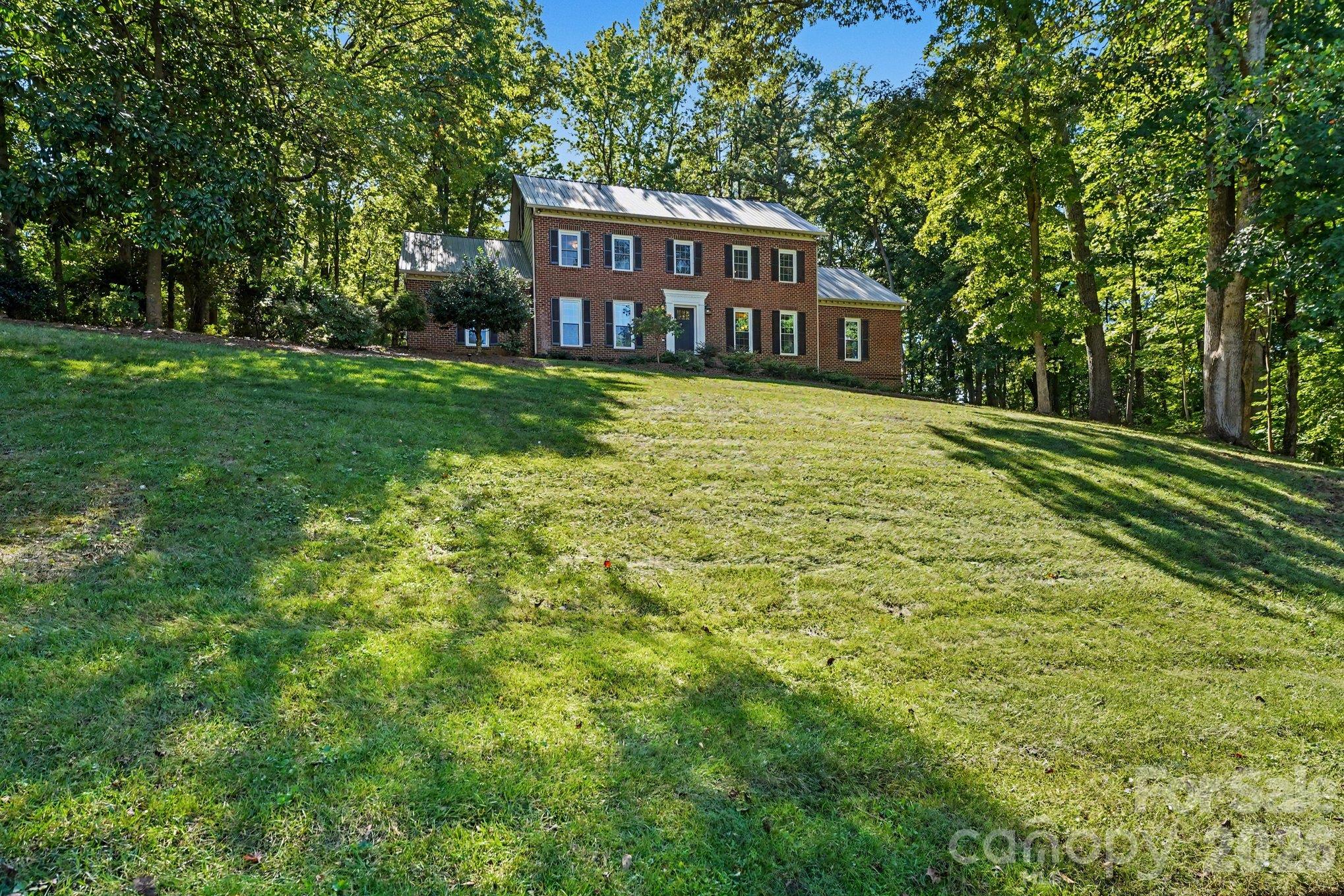 Set above an expansive front lawn this stately home make a beautiful first impression - 607 Anderson Avenue, Salisbury