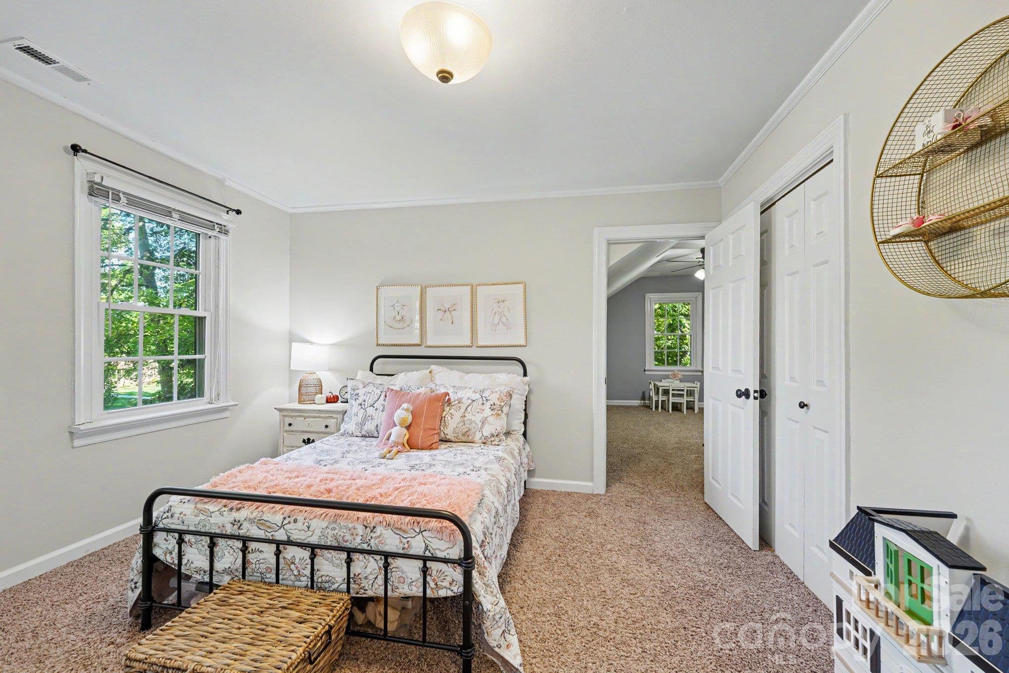 Guest room 1 - 607 Anderson Avenue, Salisbury