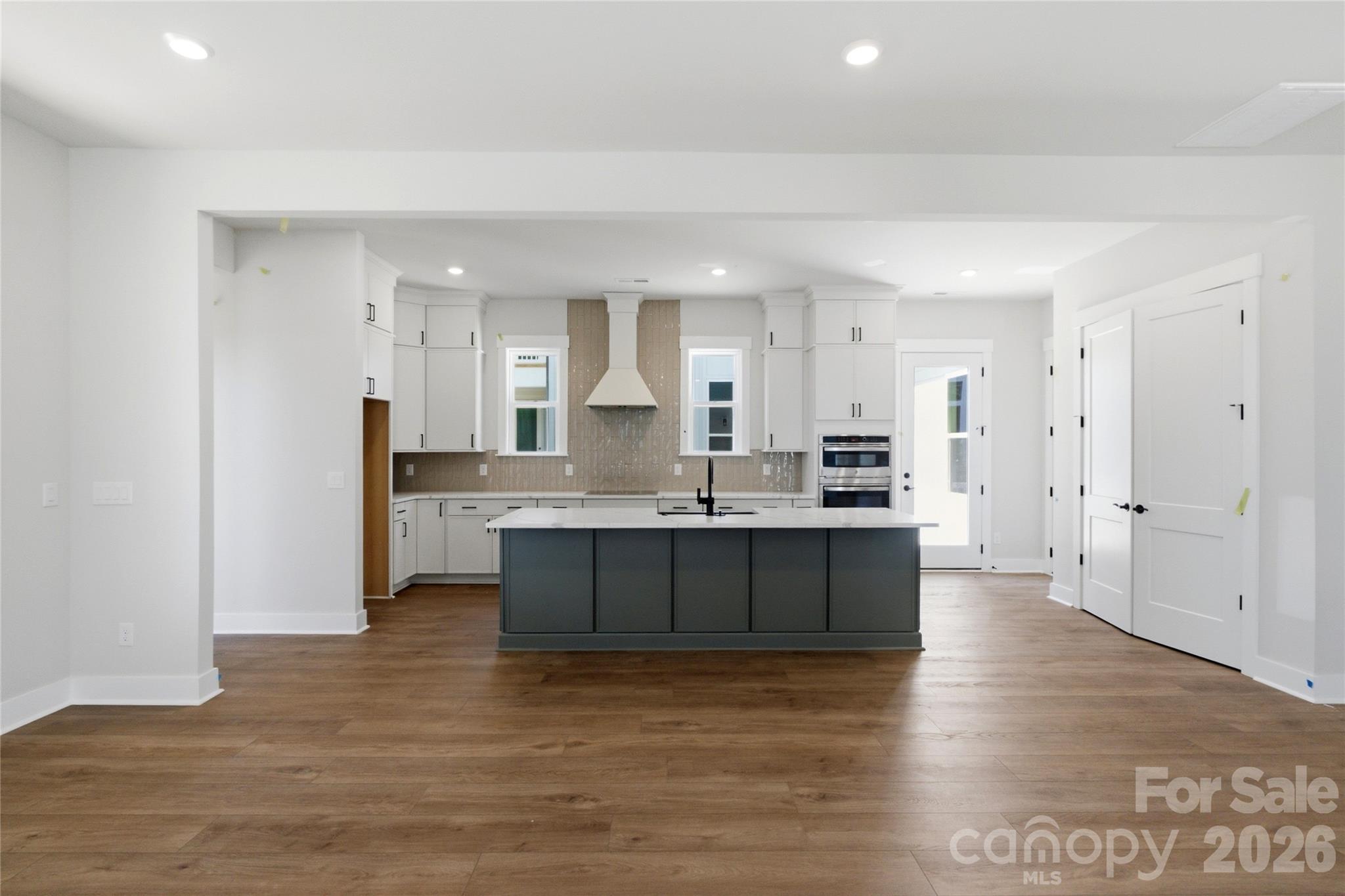 Single Family Residence at 4923 Marina Drive, Sherrills Ford, photo 4 of 14