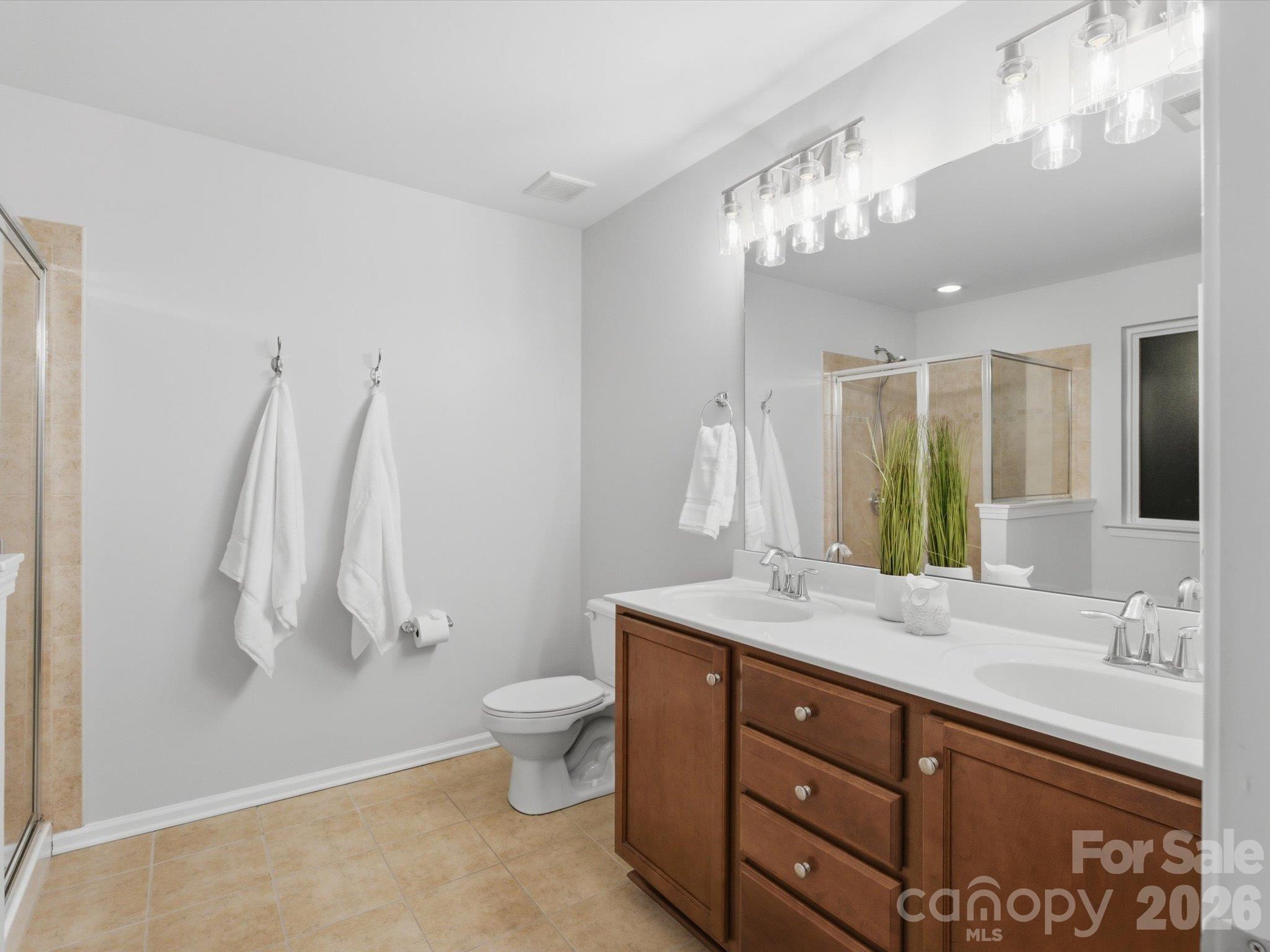 Single Family Residence at 13141 Heath Grove Drive, Huntersville, photo 24 of 32
