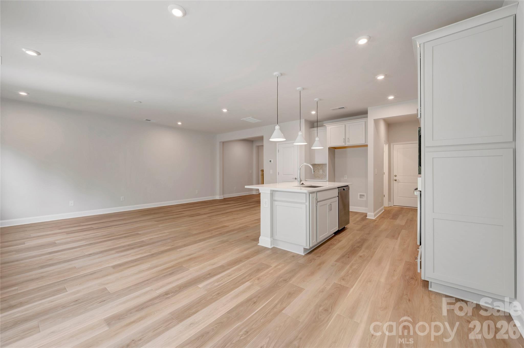 Open concept living - 201 Landy Street, Fort Mill