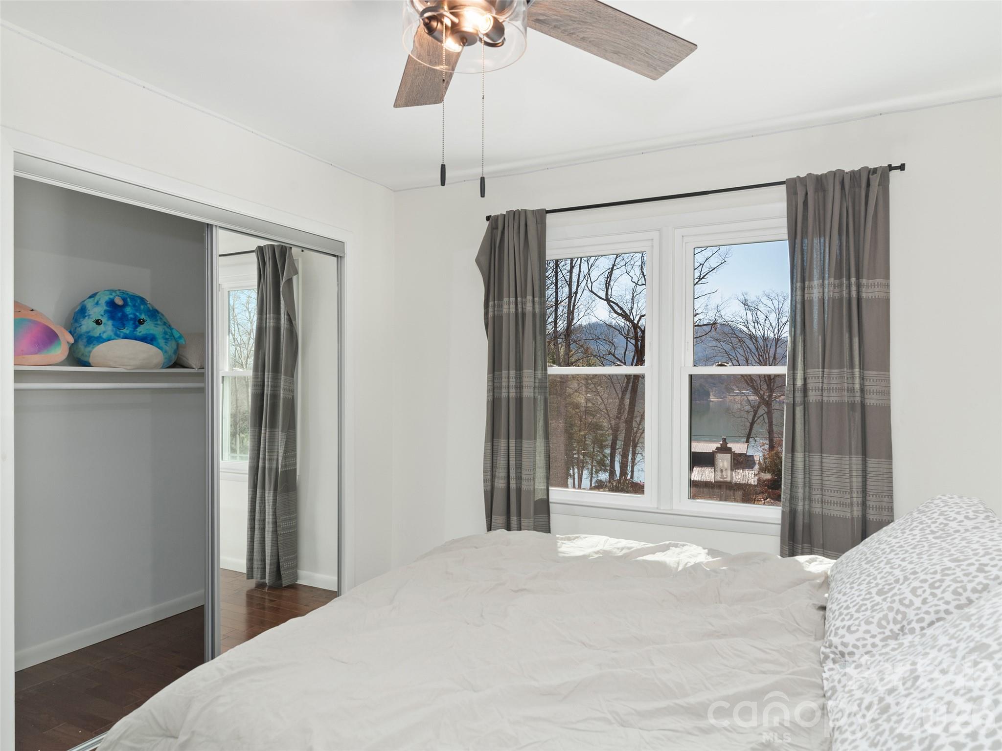 Single Family Residence at 128 Cardinal Lane, Hayesville, photo 32 of 48