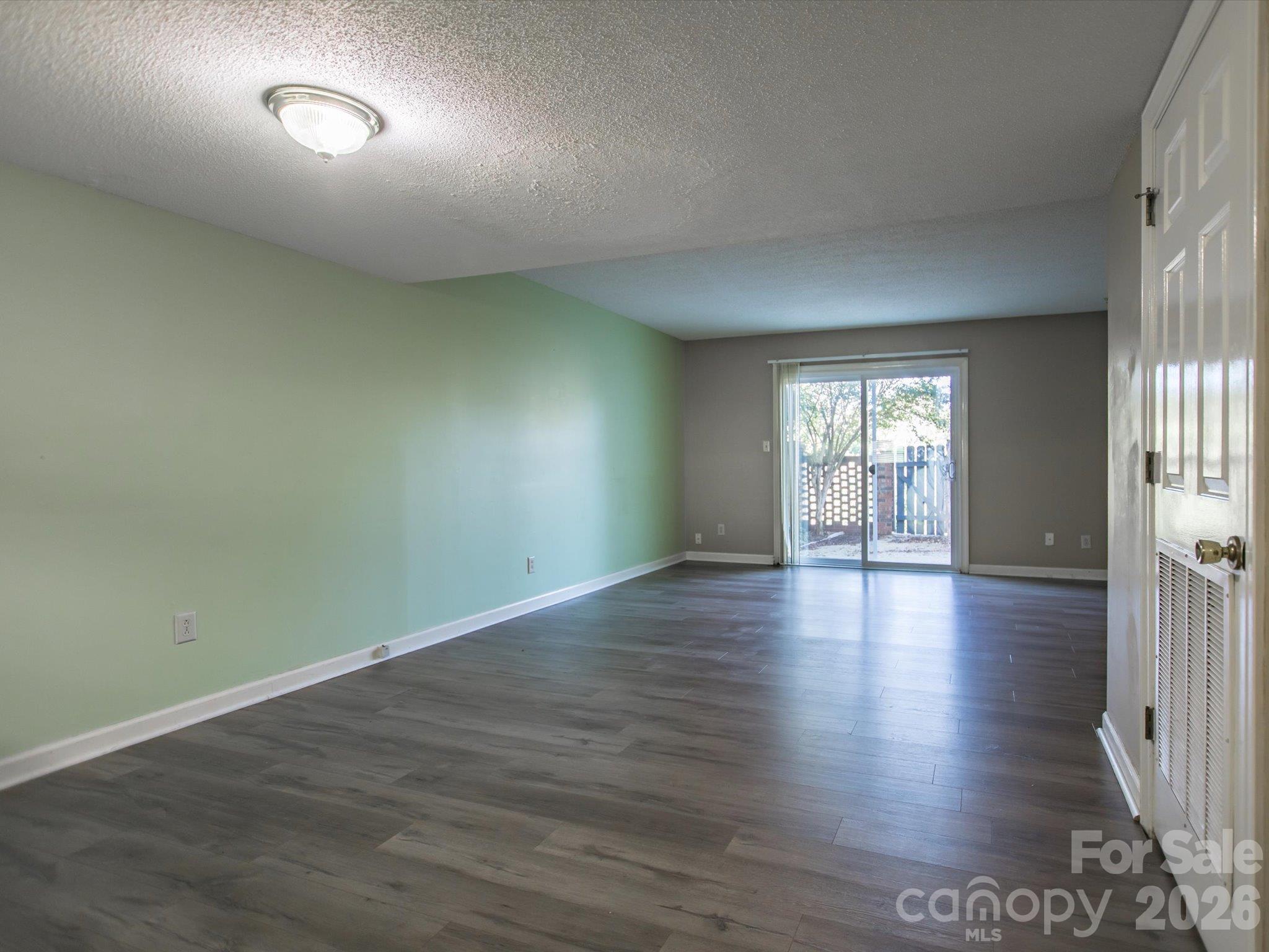 Townhouse at 2705 N Center Street, Hickory, photo 6 of 20