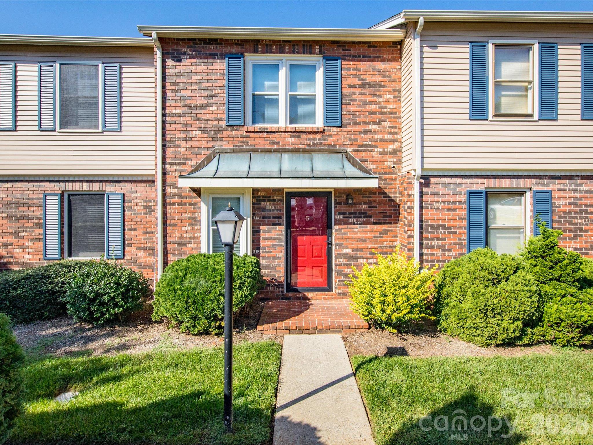 2705 N Center Street
