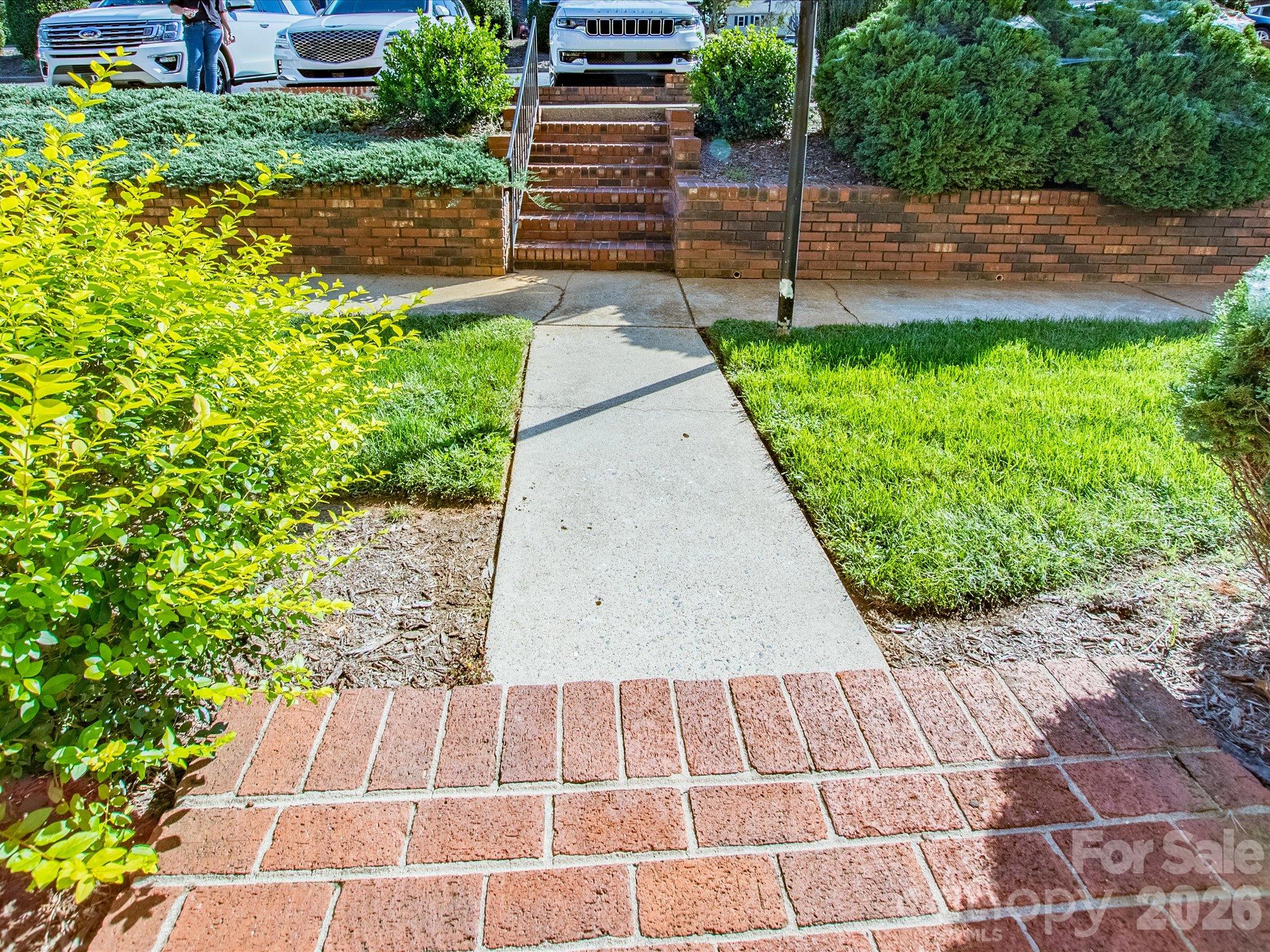 Townhouse at 2705 N Center Street, Hickory, photo 2 of 20