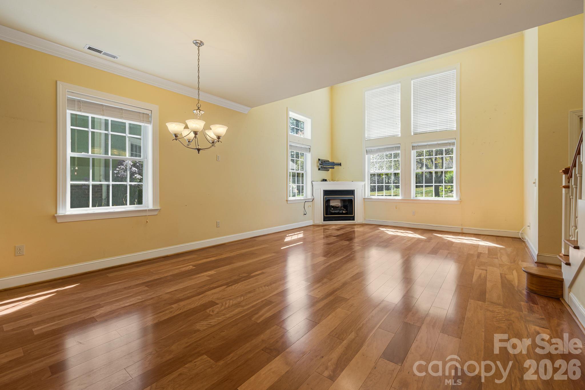 Condominium at 28 Trafalgar Circle, Asheville, photo 12 of 48