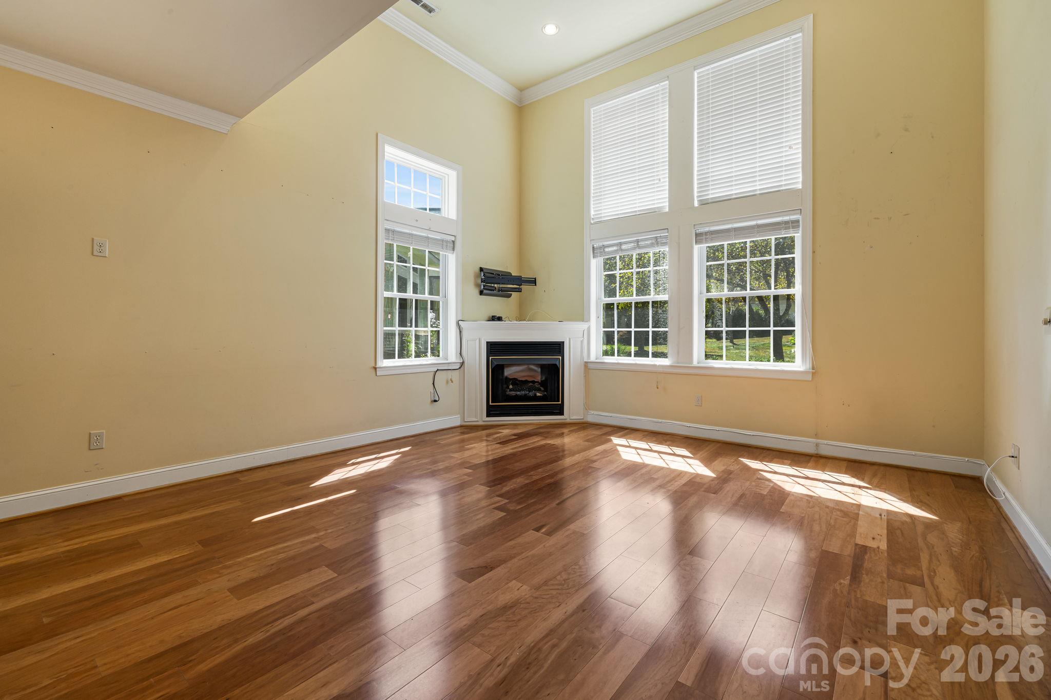 Condominium at 28 Trafalgar Circle, Asheville, photo 13 of 48