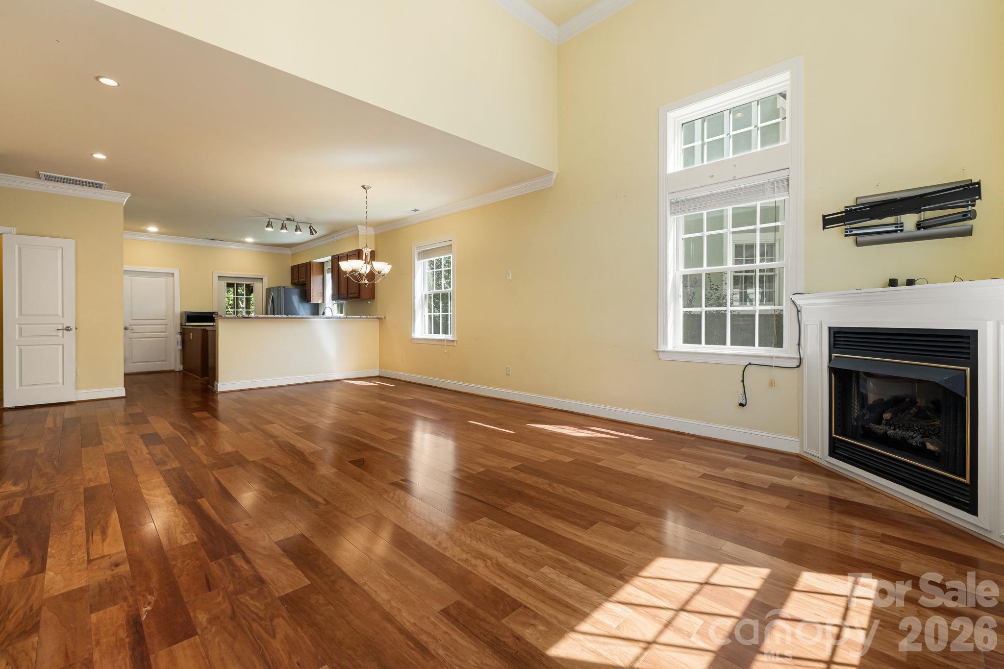 Condominium at 28 Trafalgar Circle, Asheville, photo 16 of 48