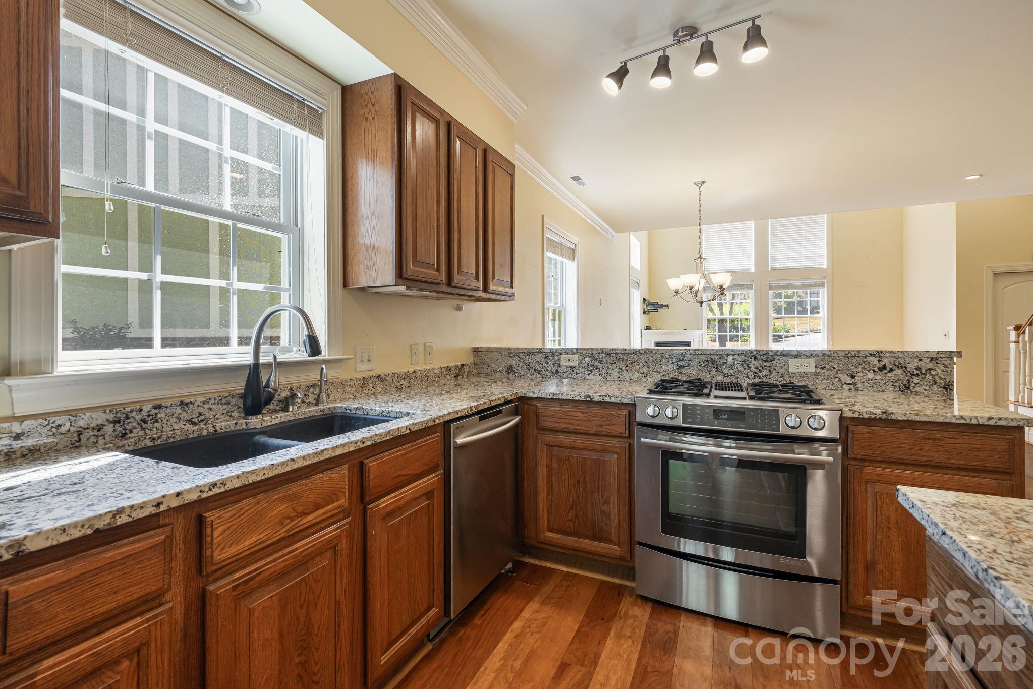 Condominium at 28 Trafalgar Circle, Asheville, photo 19 of 48