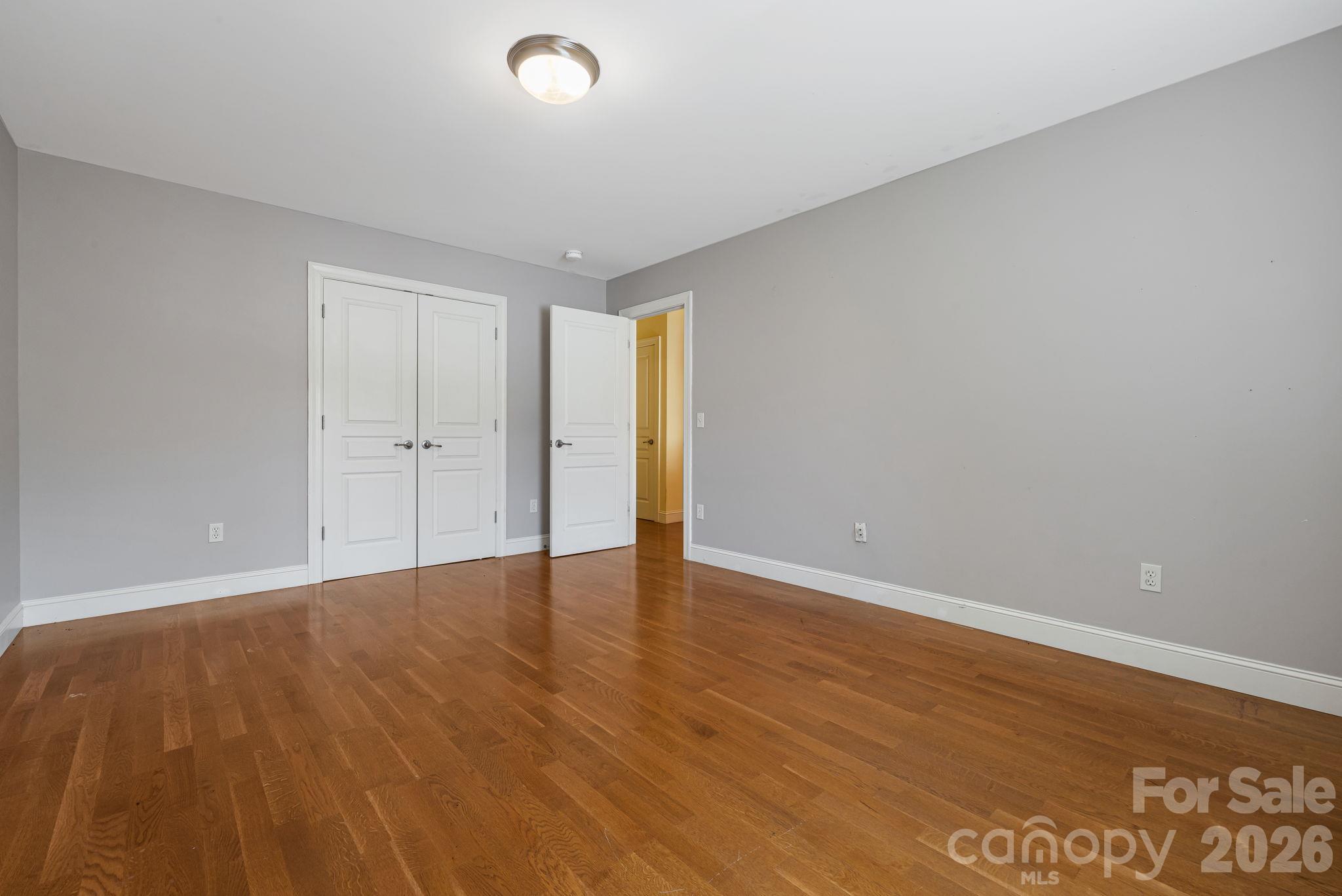 Condominium at 28 Trafalgar Circle, Asheville, photo 36 of 48