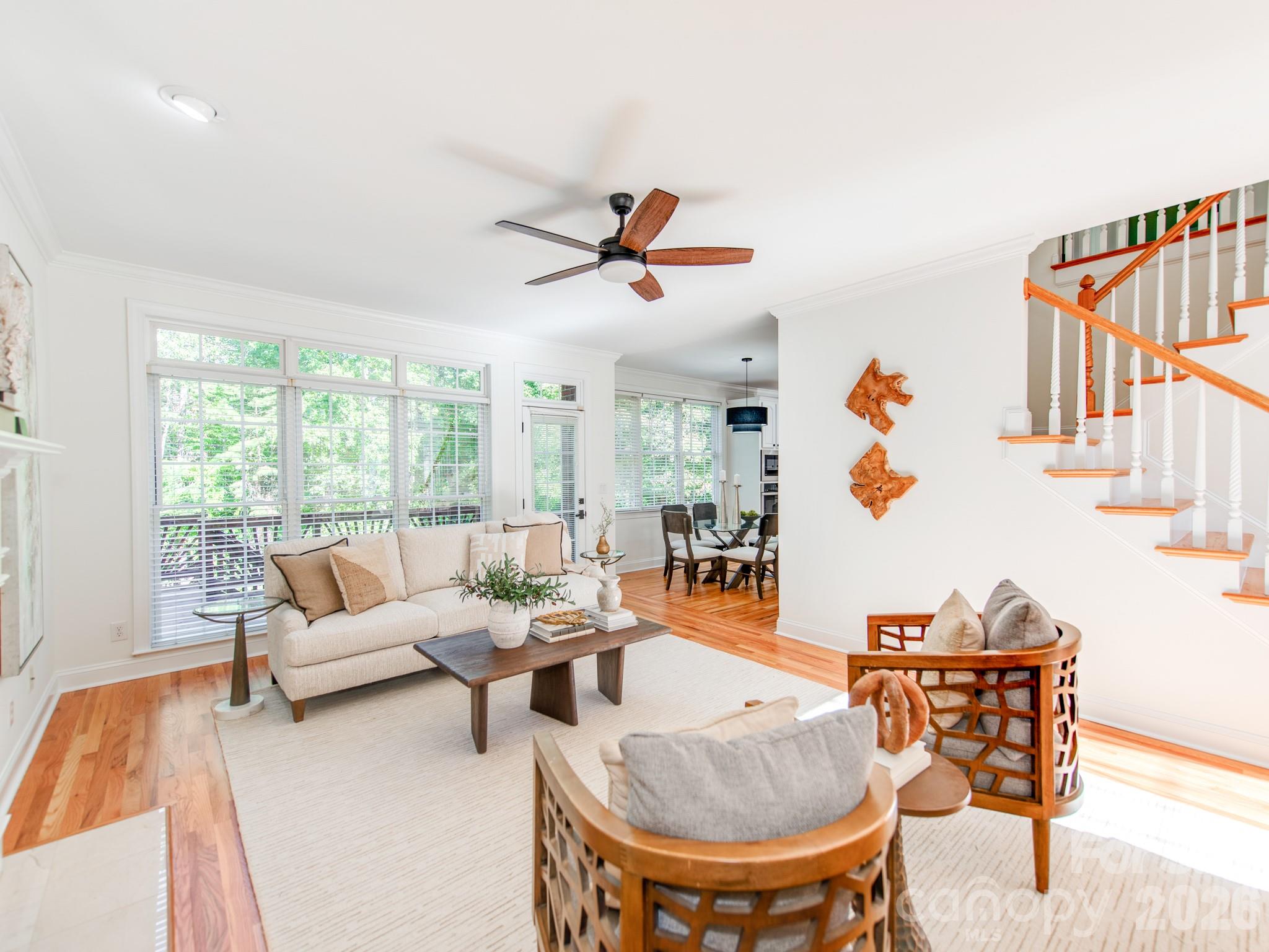 Single Family Residence at 2910 Providence View Lane, Charlotte, photo 11 of 44
