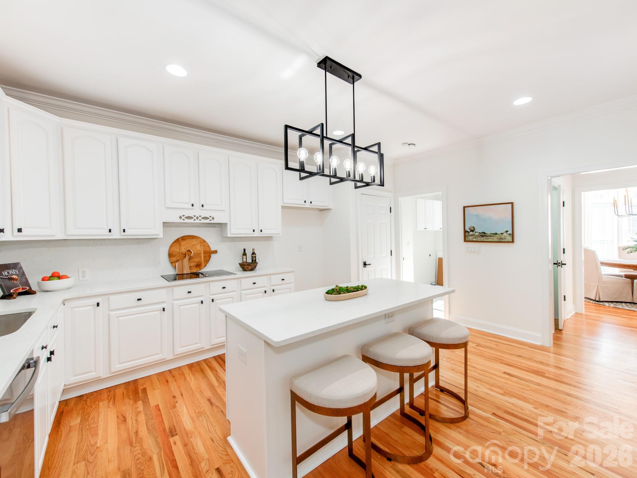 Single Family Residence at 2910 Providence View Lane, Charlotte, photo 15 of 44