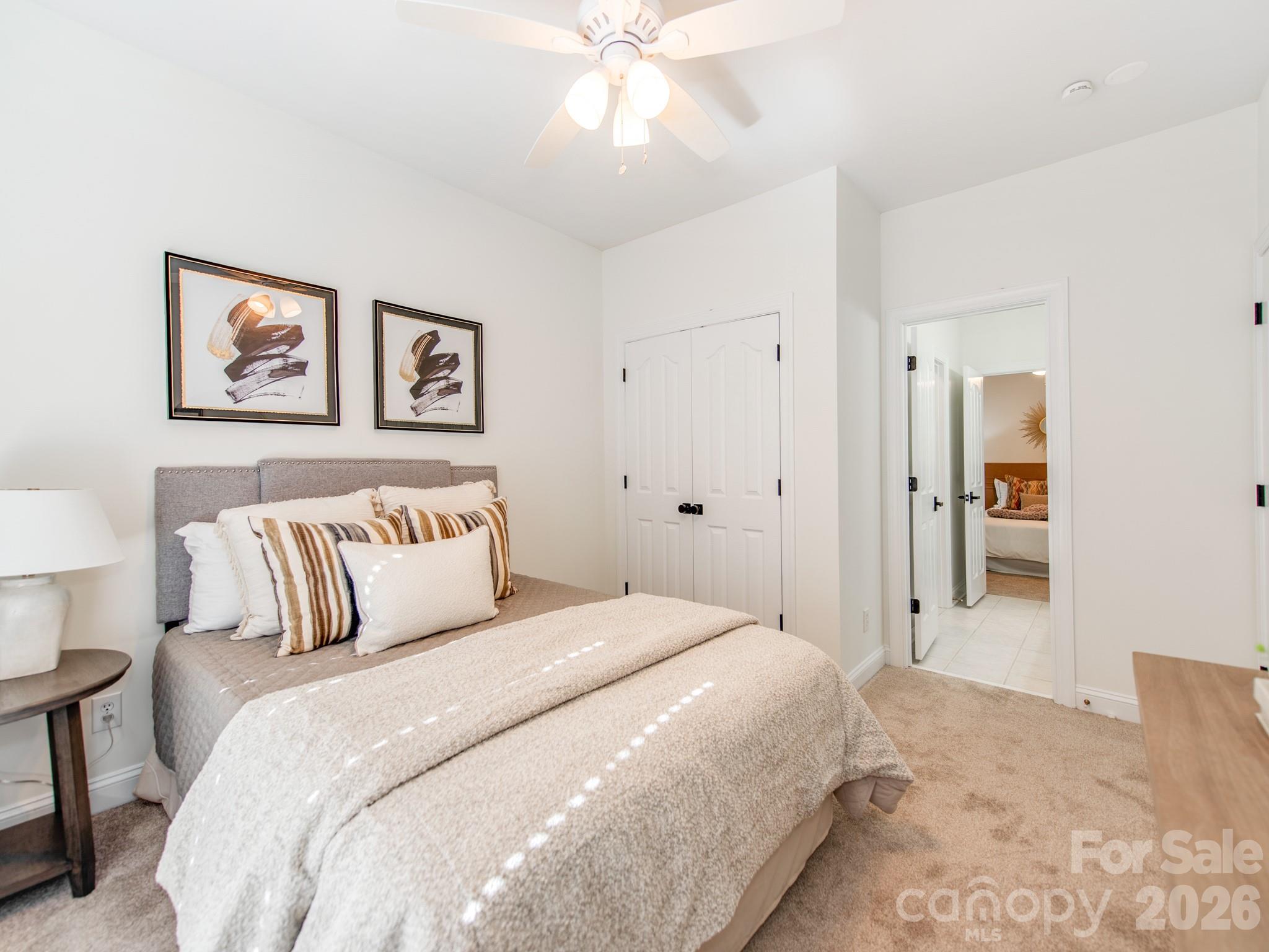 Single Family Residence at 2910 Providence View Lane, Charlotte, photo 33 of 44