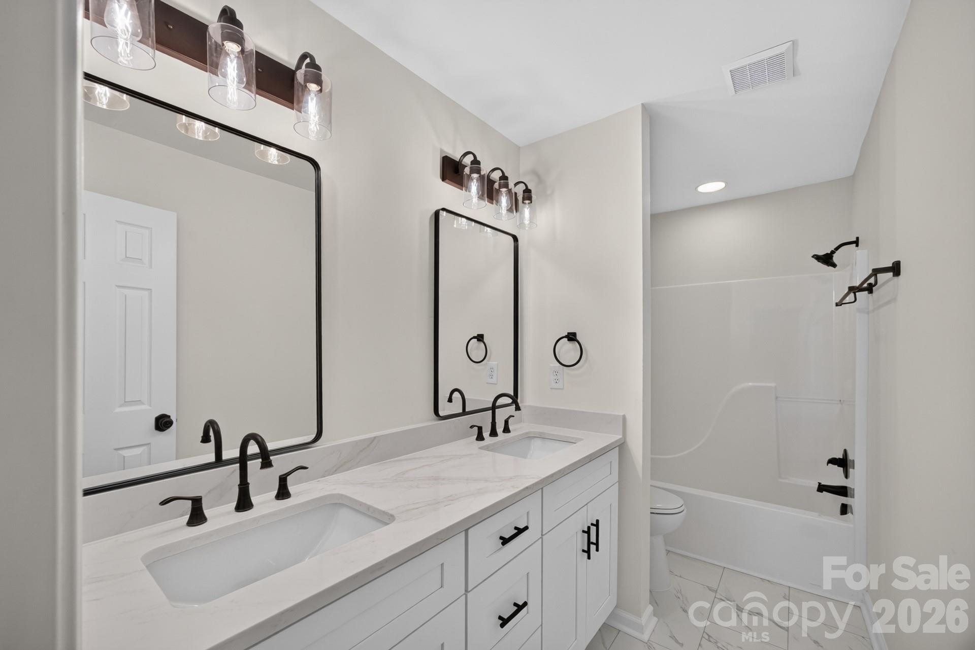 Hall Bathroom - 5550 Overlook Circle, Winston Salem