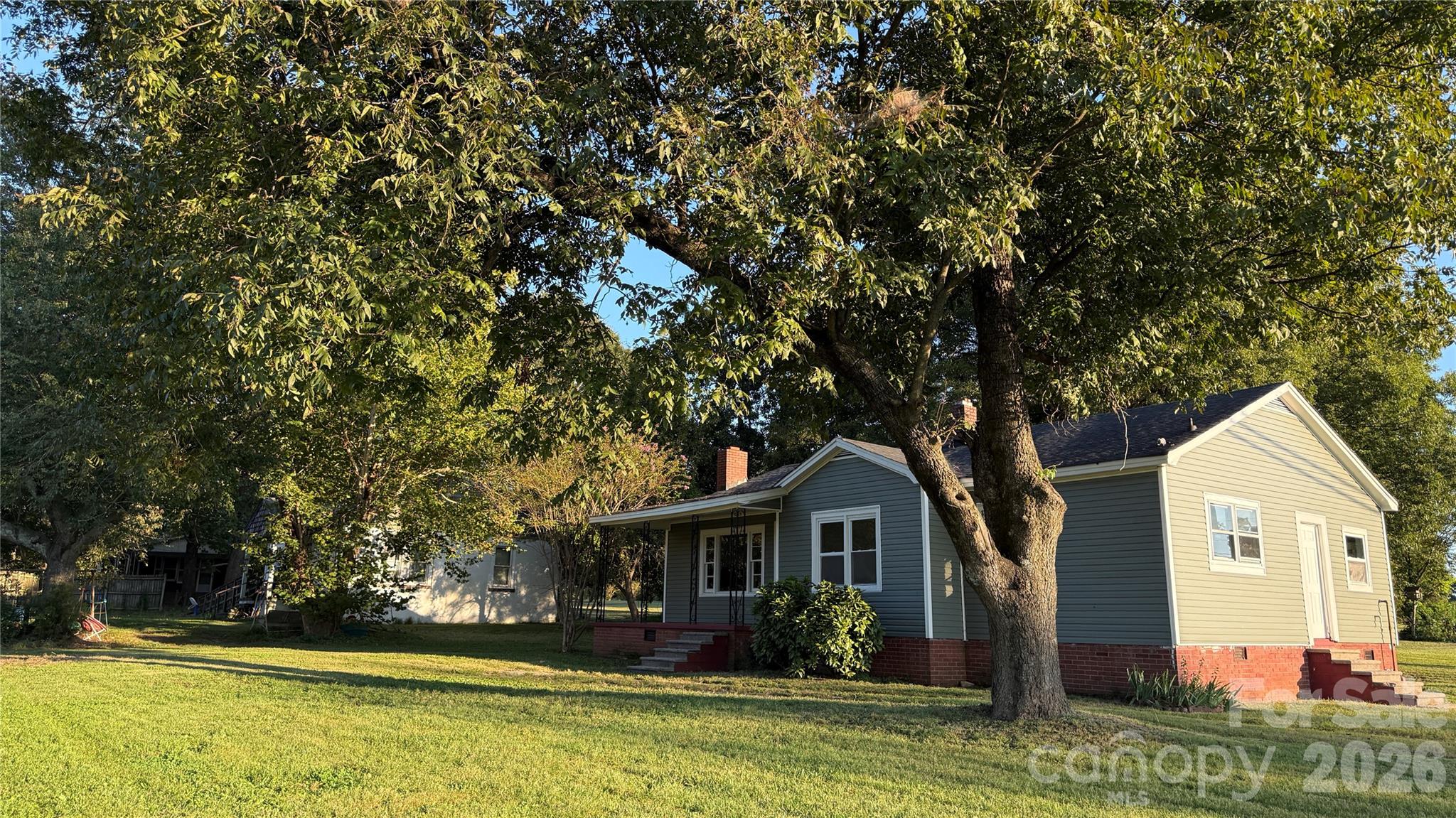 Single Family Residence at 3839 W Dixon Boulevard, Shelby, photo 4 of 26