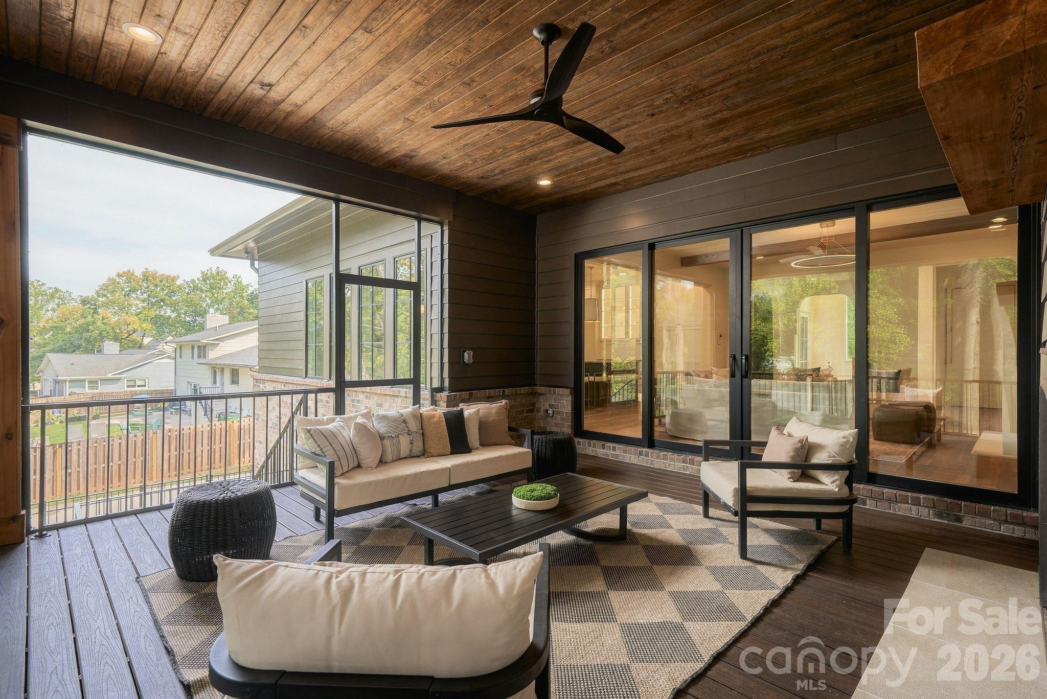 Single Family Residence at 122 Lansdowne Road, Charlotte, photo 13 of 45