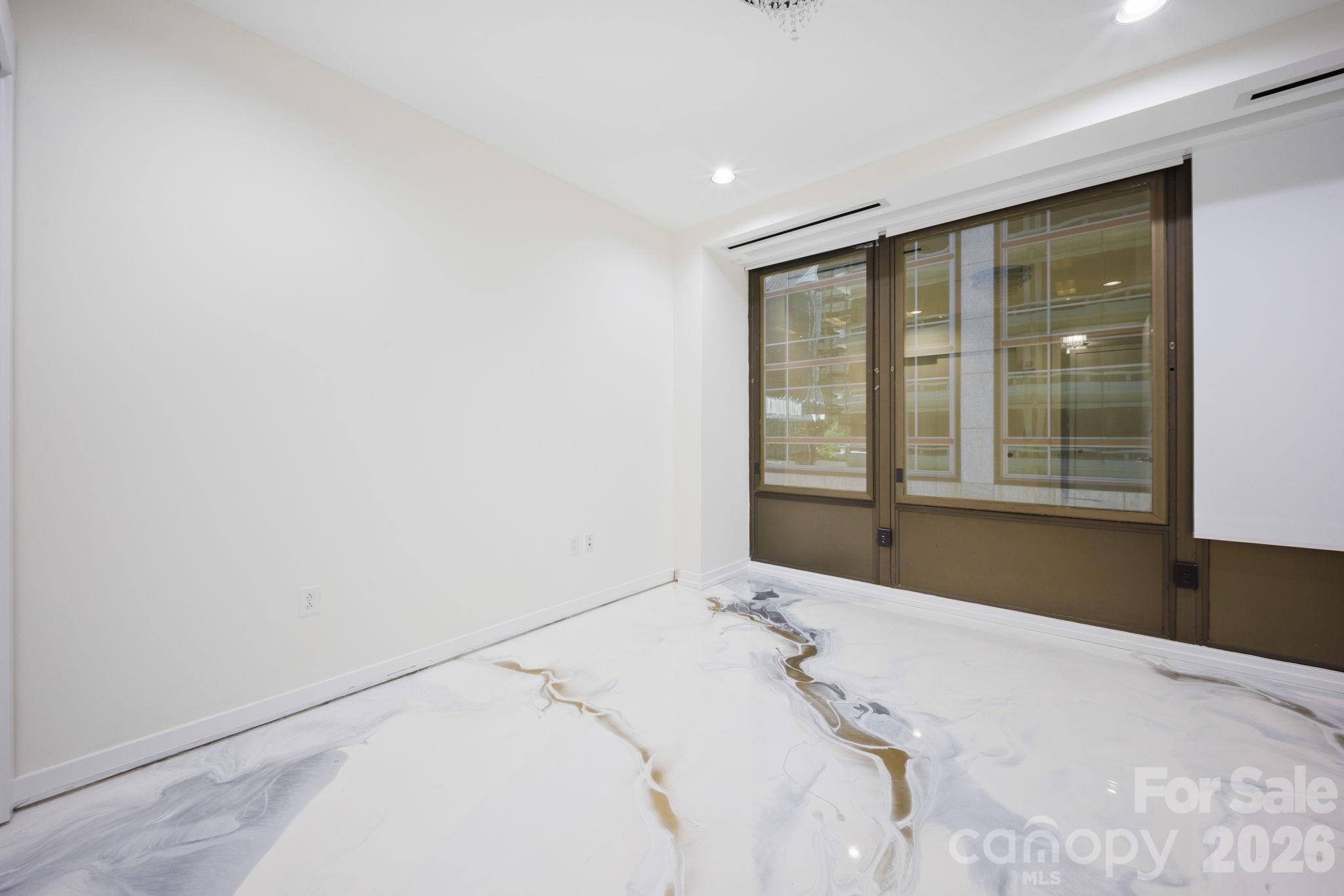 Condominium at 139 Tryon Street, Charlotte, photo 19 of 41