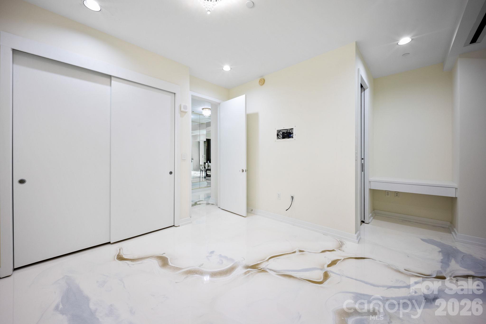 Condominium at 139 Tryon Street, Charlotte, photo 21 of 41