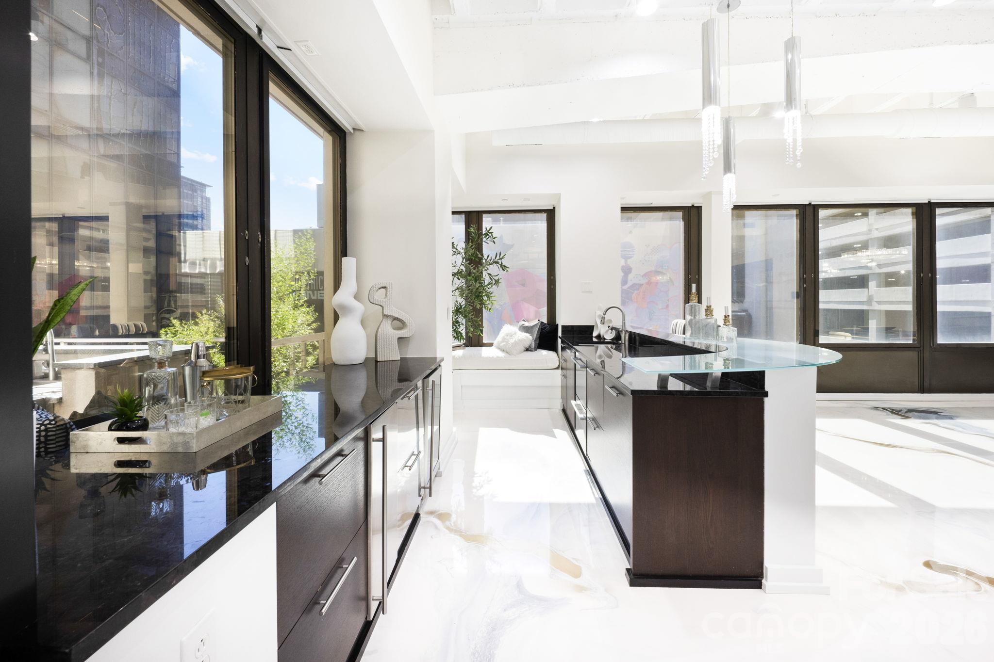 Condominium at 139 Tryon Street, Charlotte, photo 30 of 41