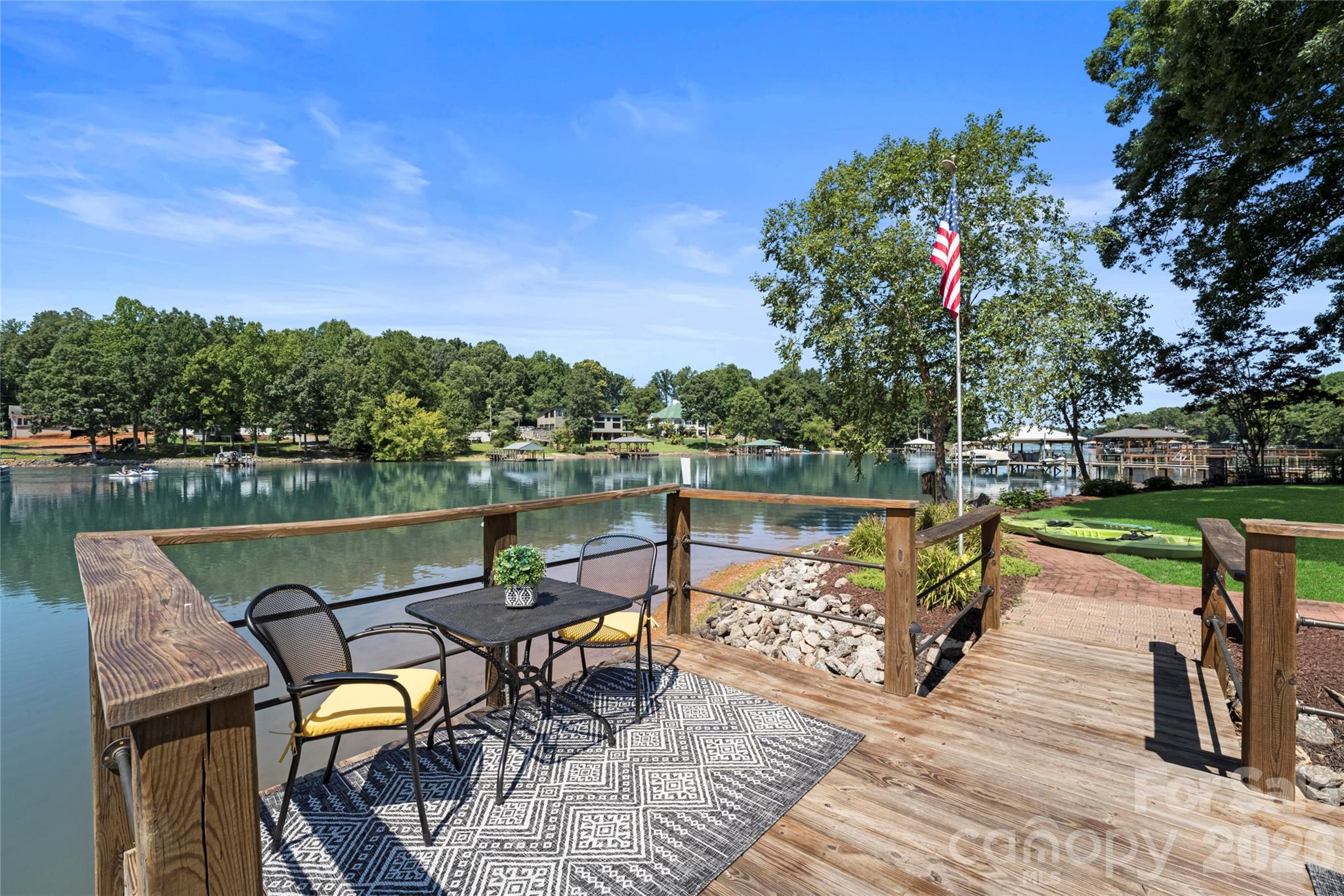 Single Family Residence at 114 Kilkee Lane, Mooresville, photo 7 of 36