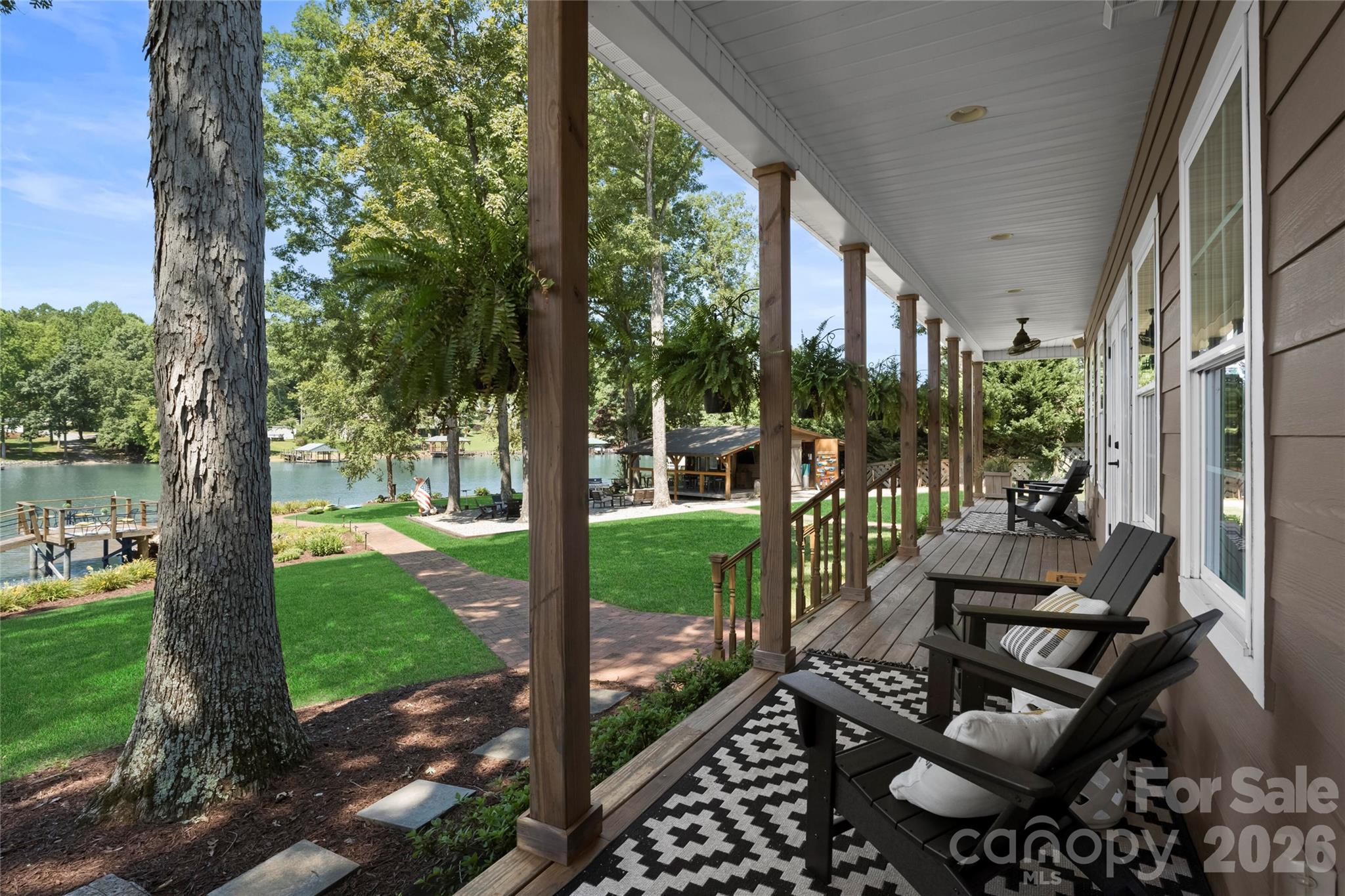 Single Family Residence at 114 Kilkee Lane, Mooresville, photo 12 of 36