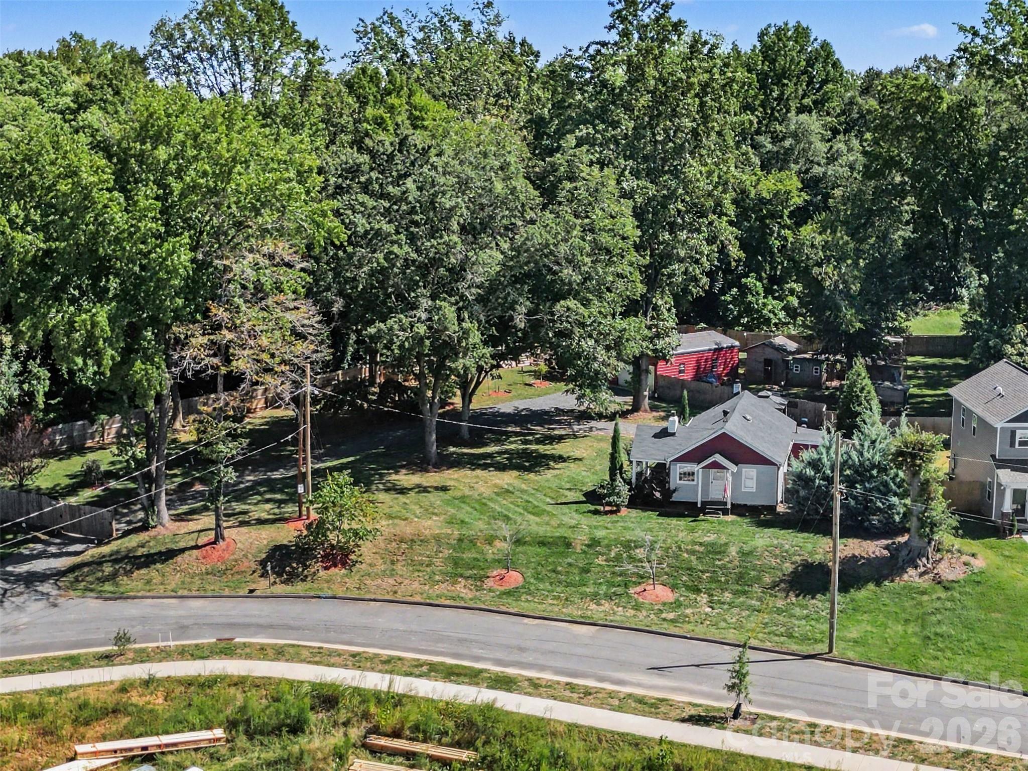3009 New Pineola Road