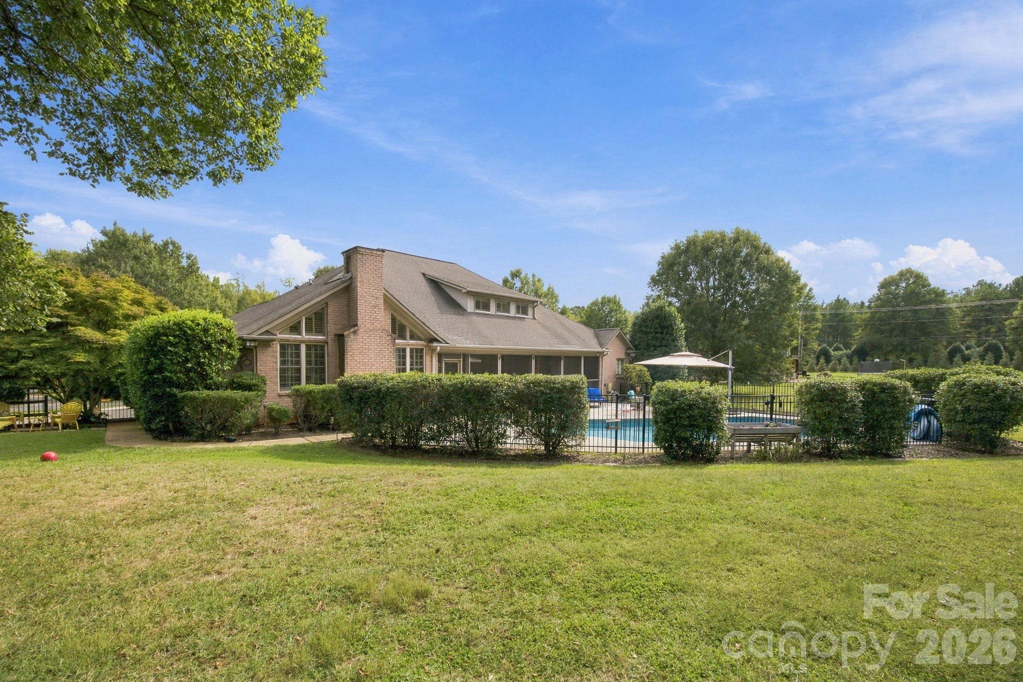 Single Family Residence at 6026 Stonepath Lane, Waxhaw, photo 40 of 48