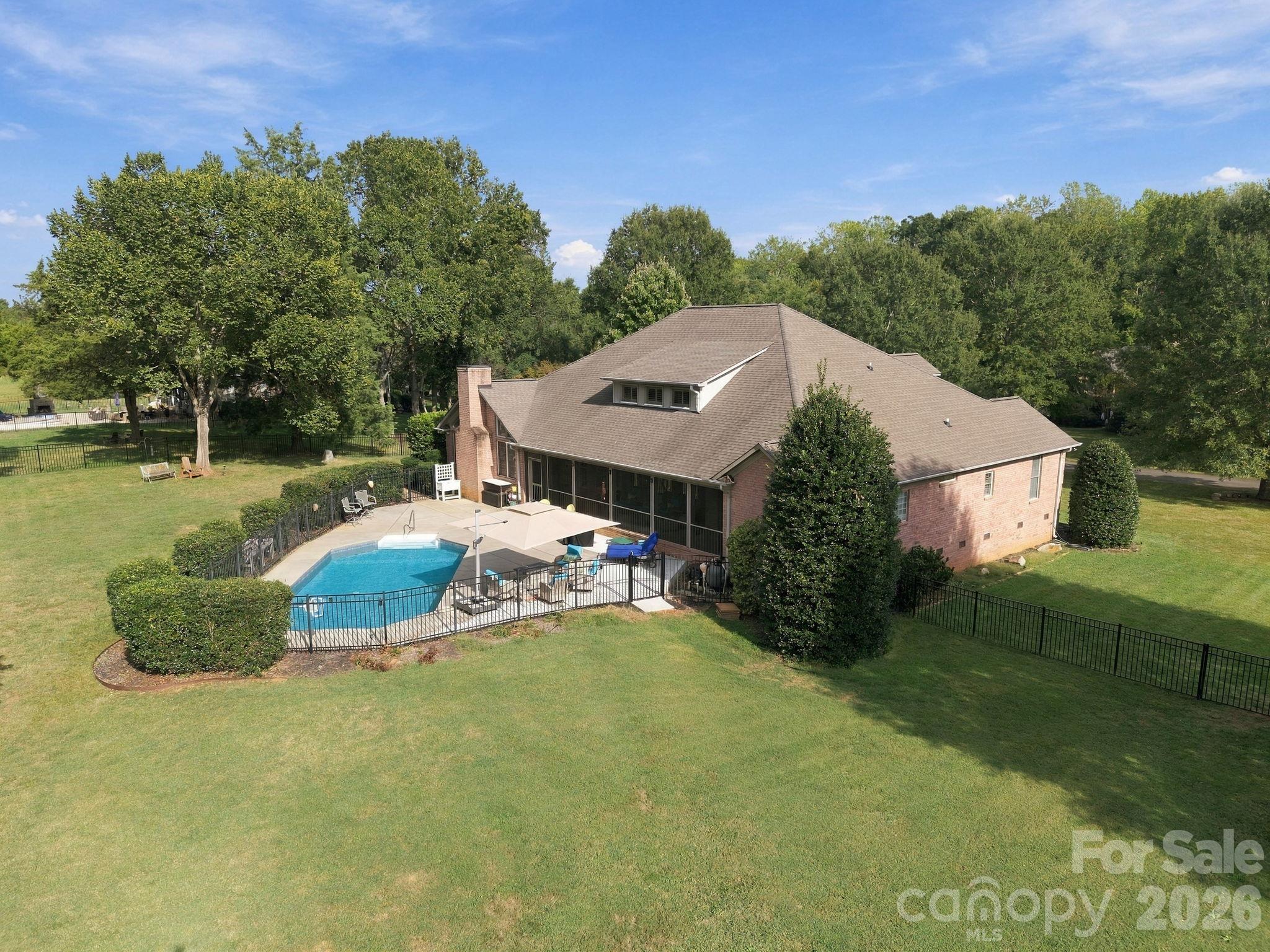Single Family Residence at 6026 Stonepath Lane, Waxhaw, photo 44 of 48