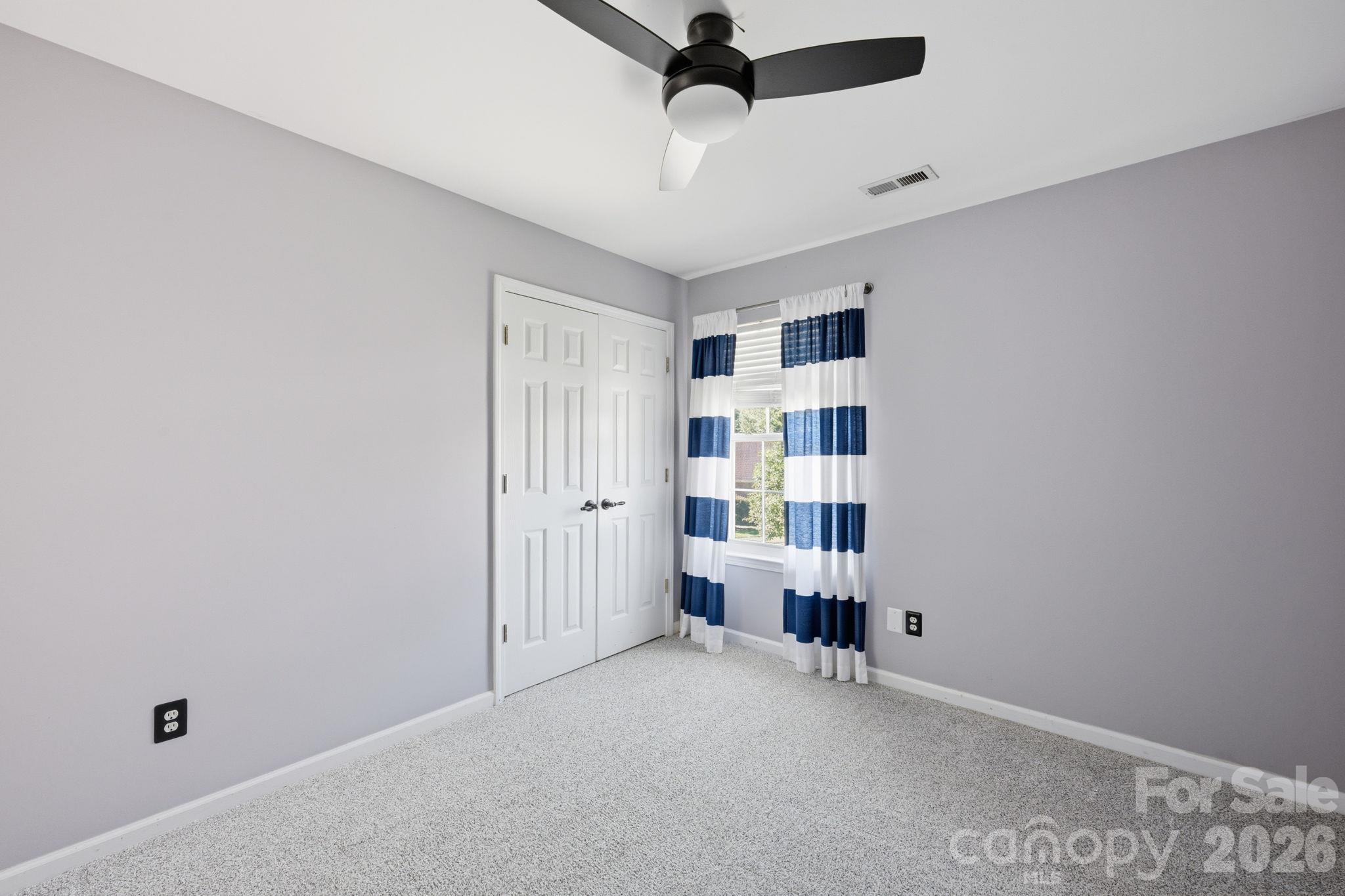 Single Family Residence at 15737 Agincourt Drive, Huntersville, photo 25 of 48