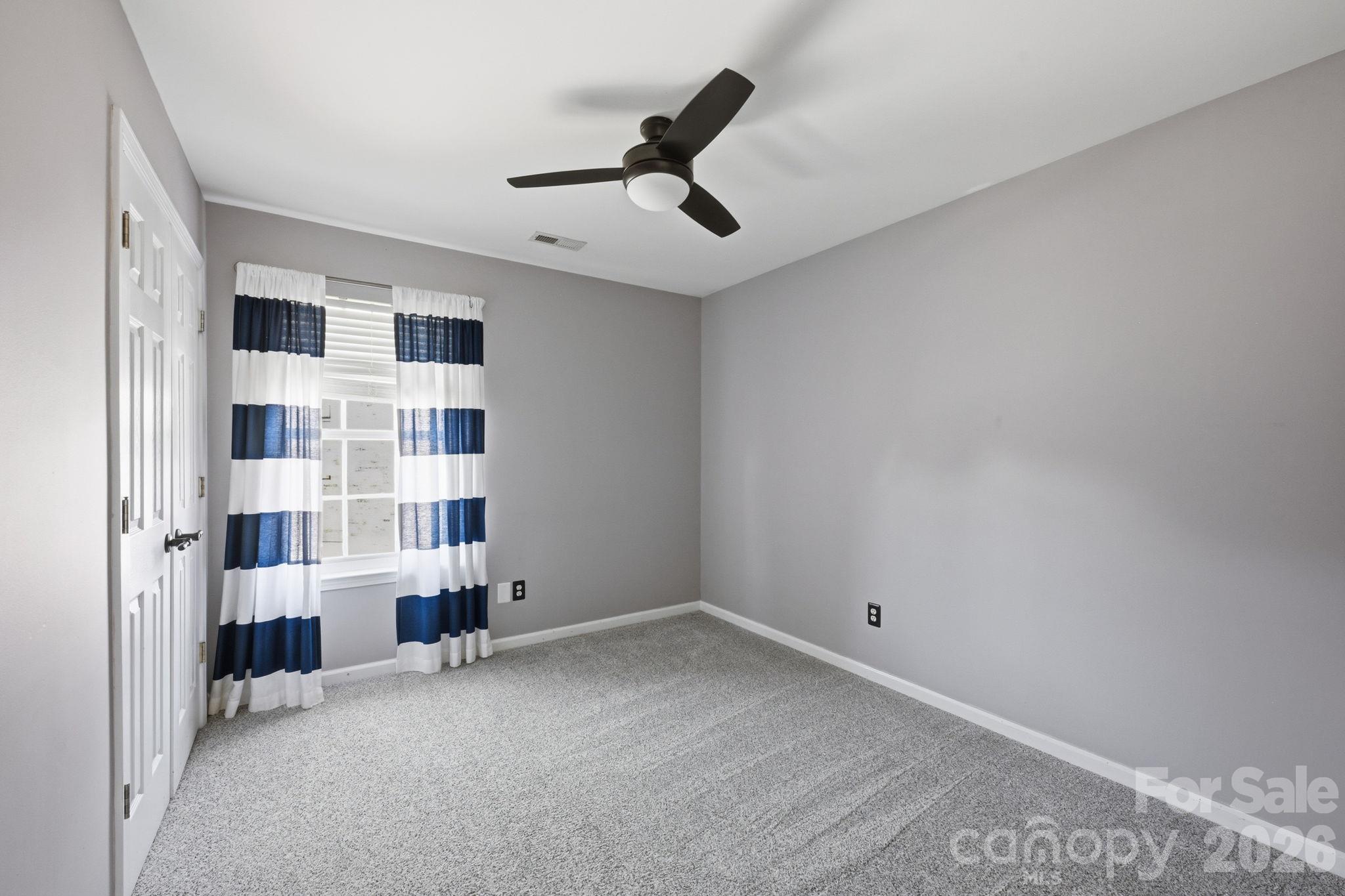 Single Family Residence at 15737 Agincourt Drive, Huntersville, photo 26 of 48