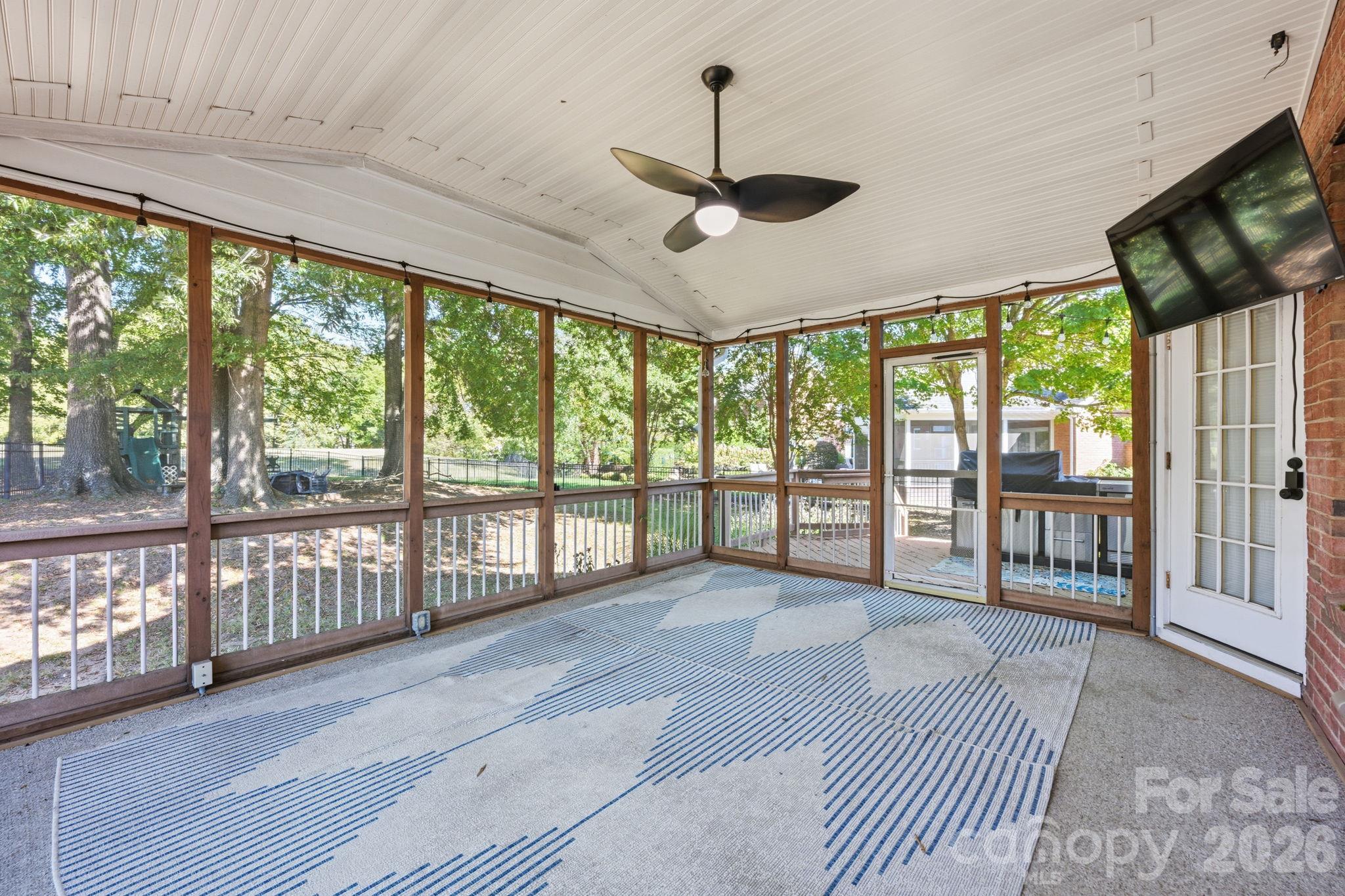 Single Family Residence at 15737 Agincourt Drive, Huntersville, photo 41 of 48