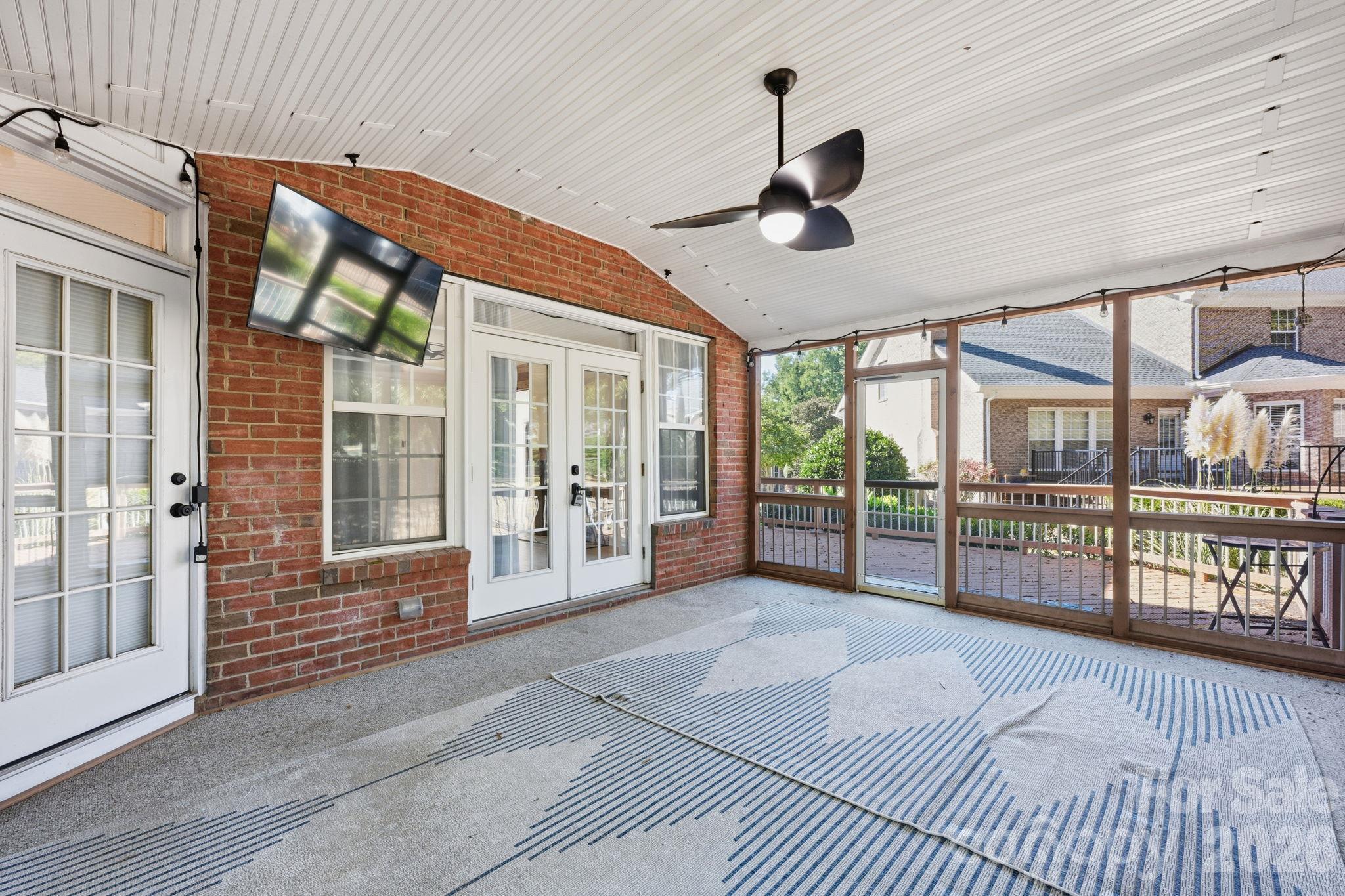 Single Family Residence at 15737 Agincourt Drive, Huntersville, photo 42 of 48