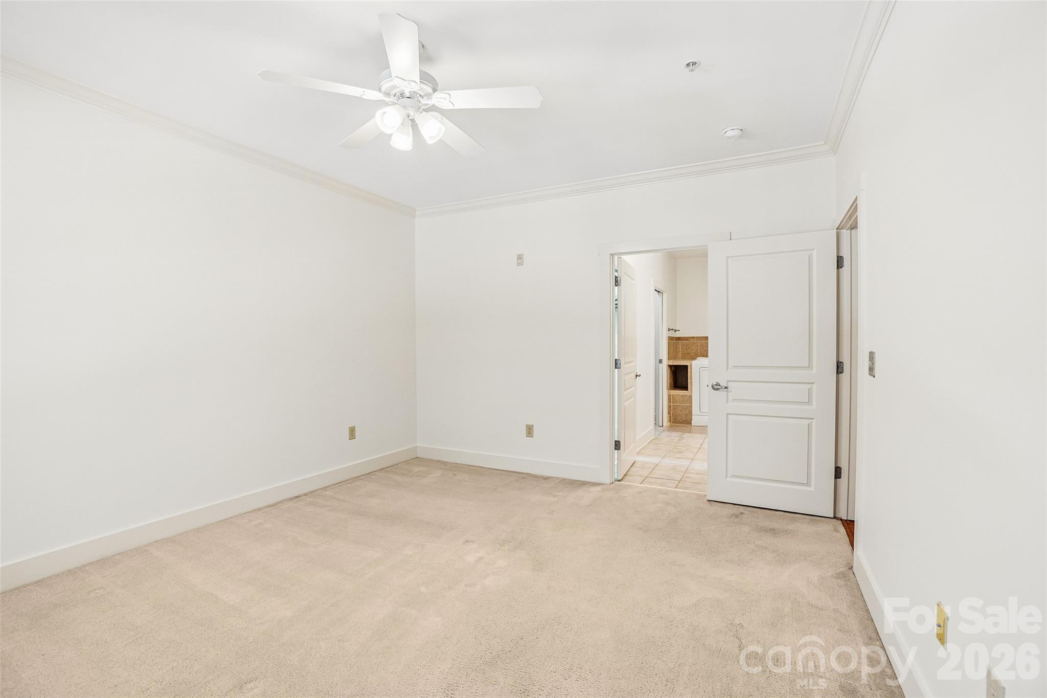 Primary bedroom looking towards bathroom. - 9 Kenilworth Knolls, Asheville
