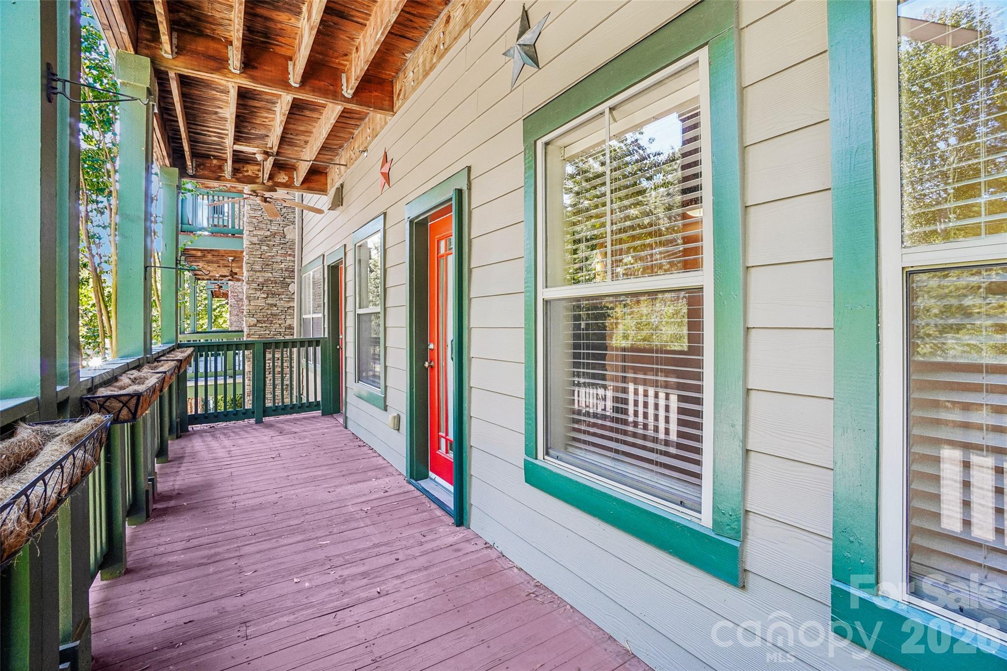 Plenty of room to enjoy some outdoor living. - 9 Kenilworth Knolls, Asheville