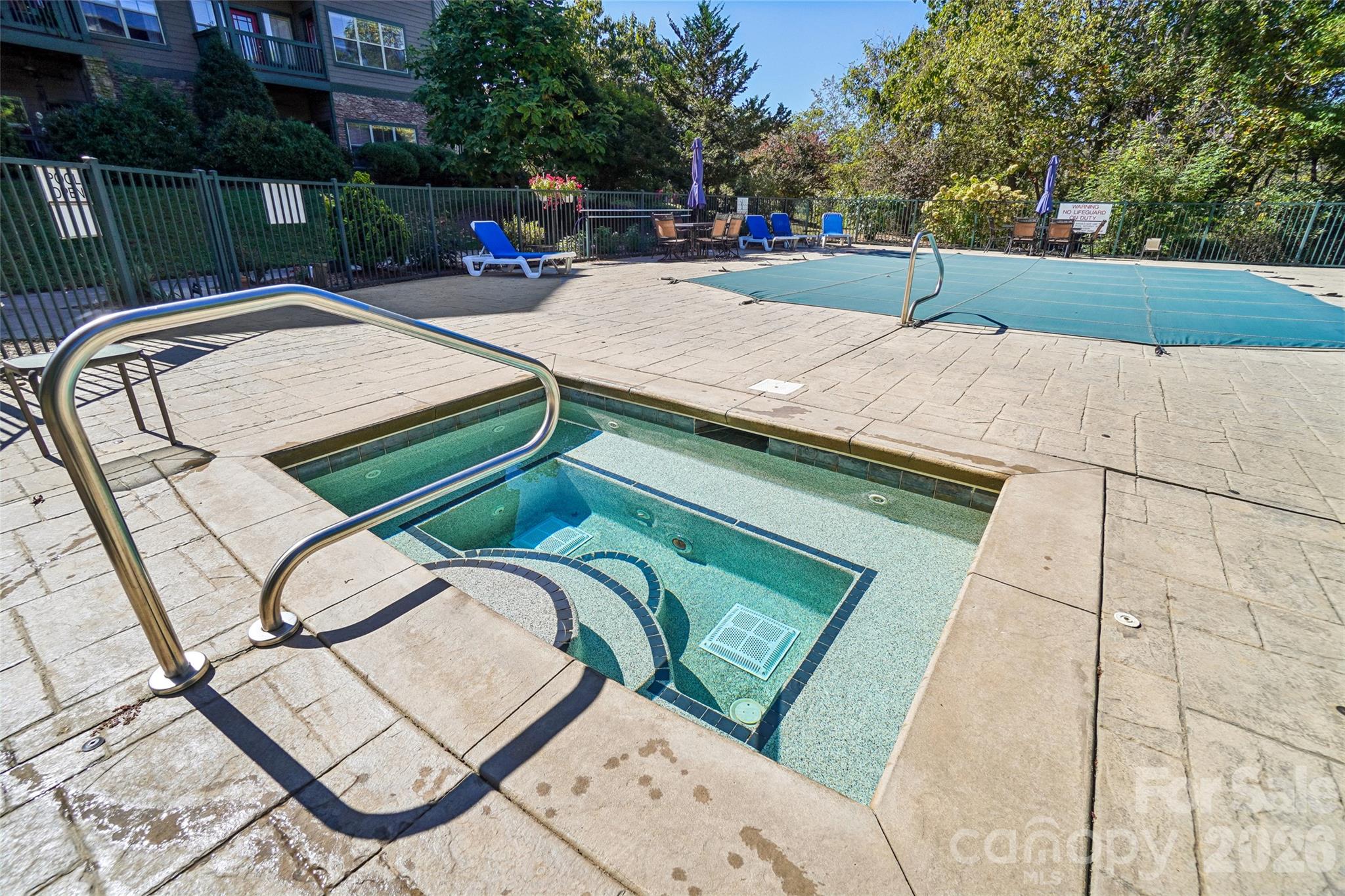 Outdoor hot tub is steamy and open through fall! - 9 Kenilworth Knolls, Asheville