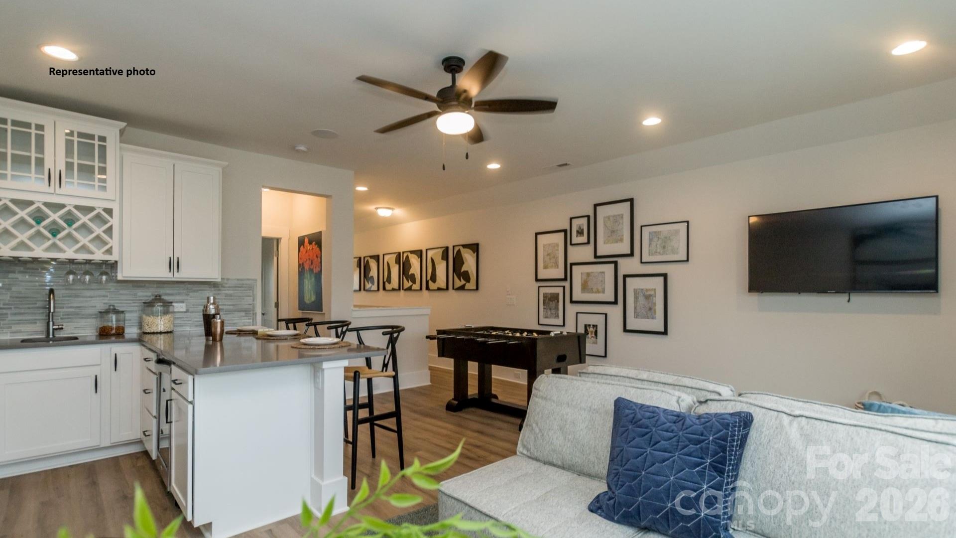 Single Family Residence at 2329 Tulip Blossom Lane, Fort Mill, photo 17 of 18