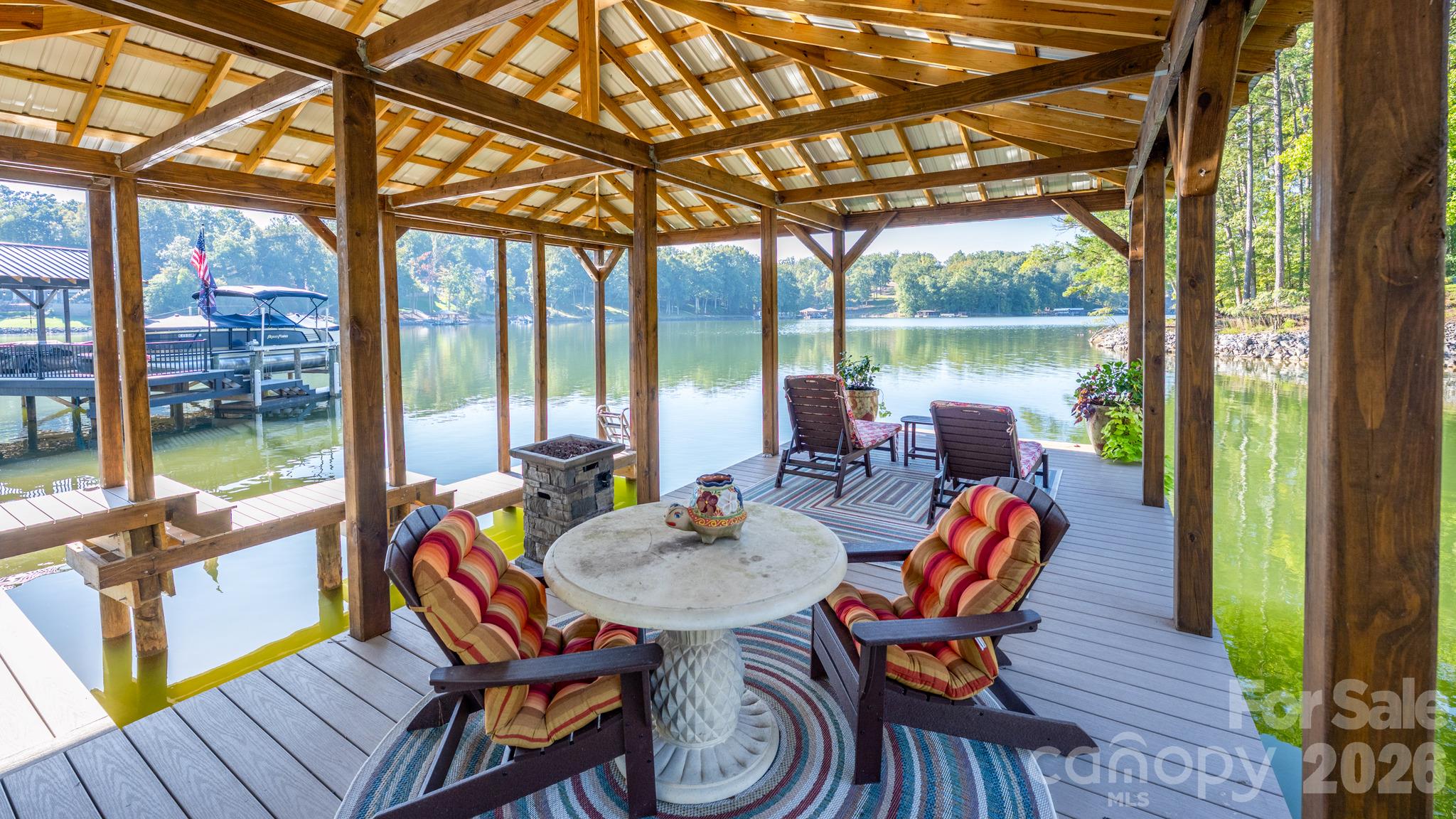 Dock sitting area - 1285 Saunders Drive, Catawba
