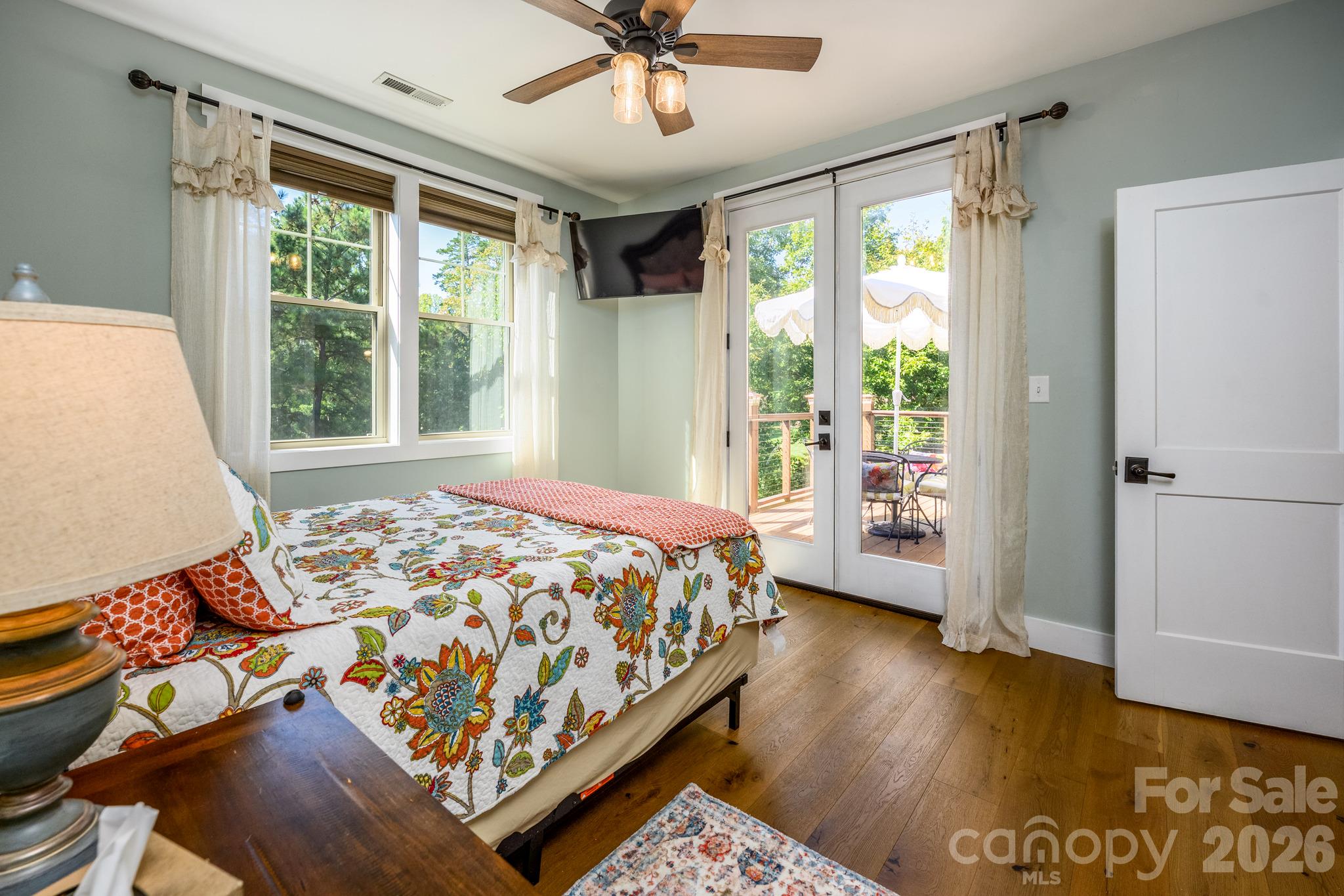 Upper level bedroom - 1285 Saunders Drive, Catawba