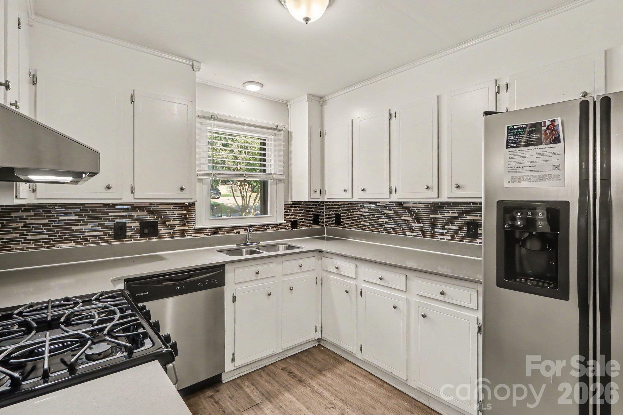 Single Family Residence at 8204 Strawberry Point Drive, Charlotte, photo 7 of 18