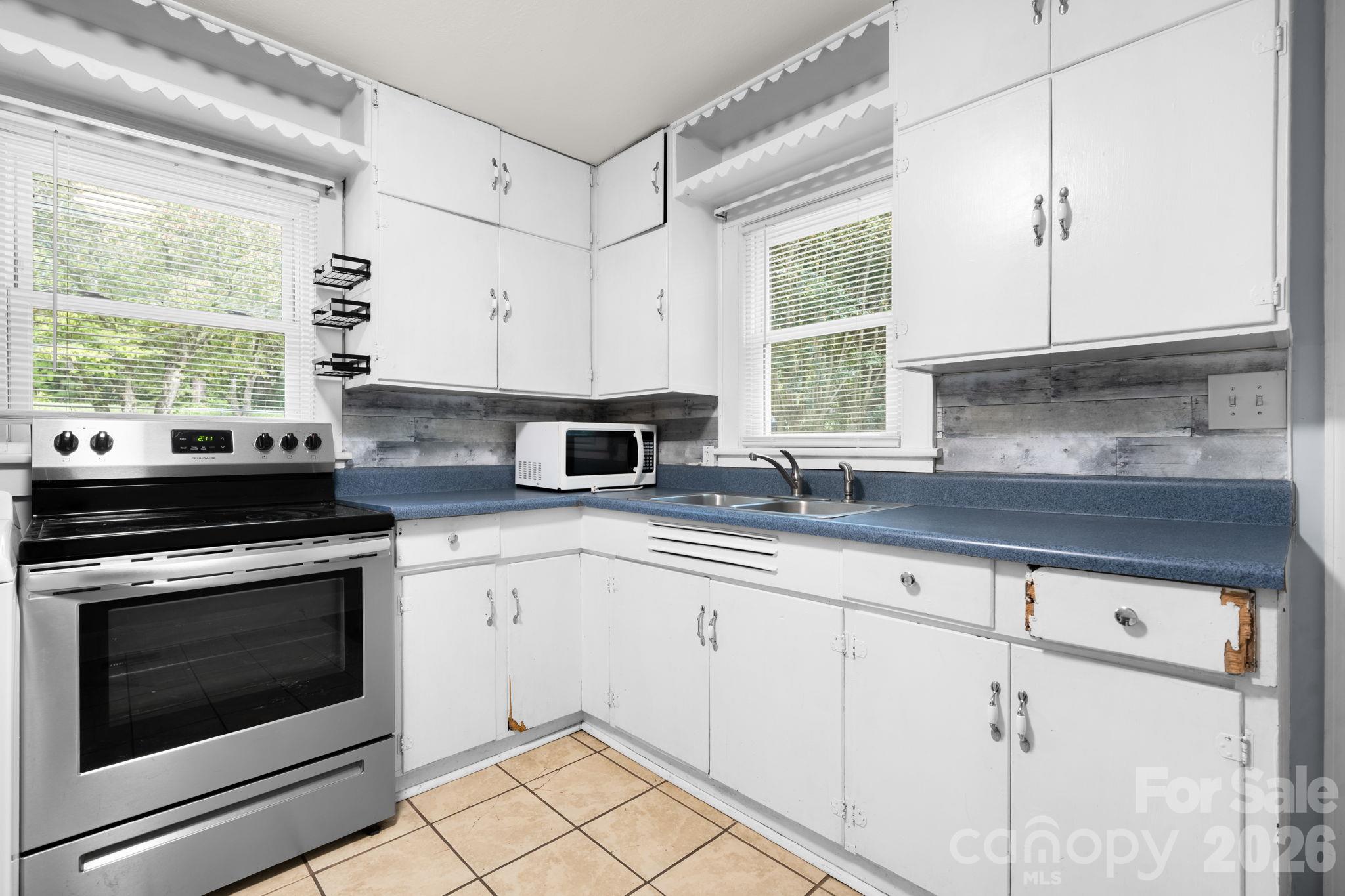 Kitchen - 6048 Sugar Loaf Road, Connelly Springs