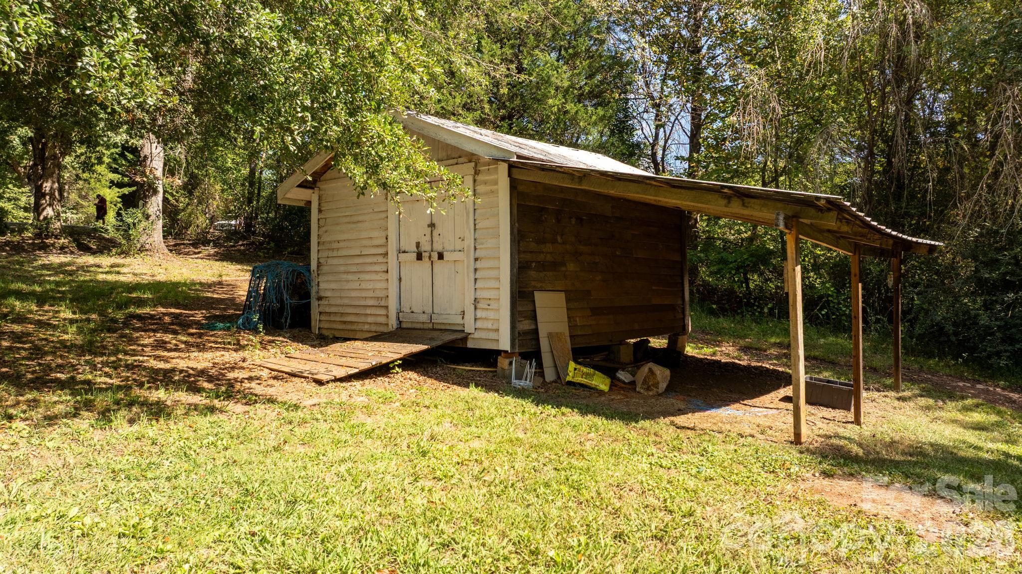 Shed - 6048 Sugar Loaf Road, Connelly Springs