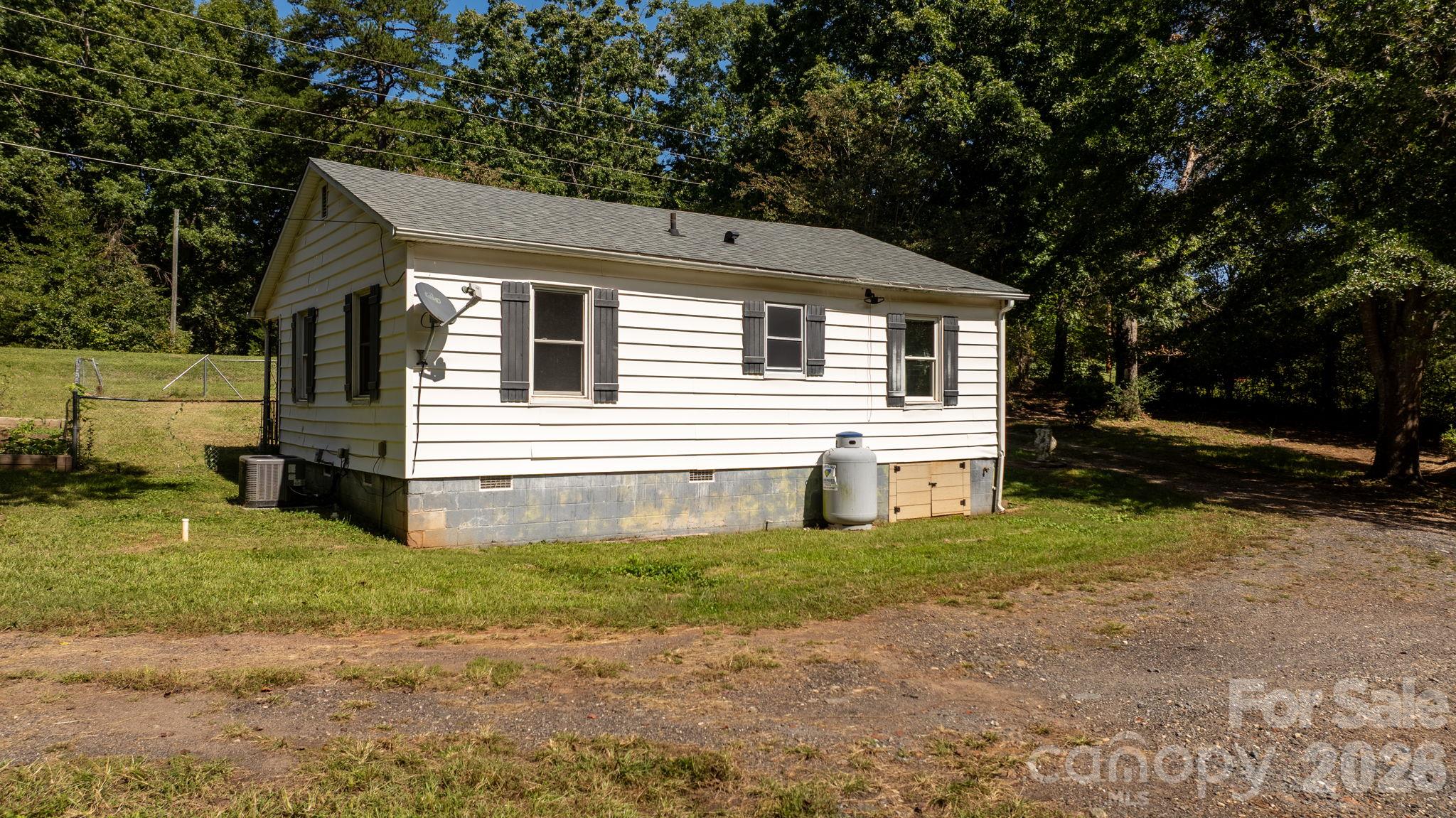 Single Family Residence at 6048 Sugar Loaf Road, Connelly Springs, photo 26 of 34